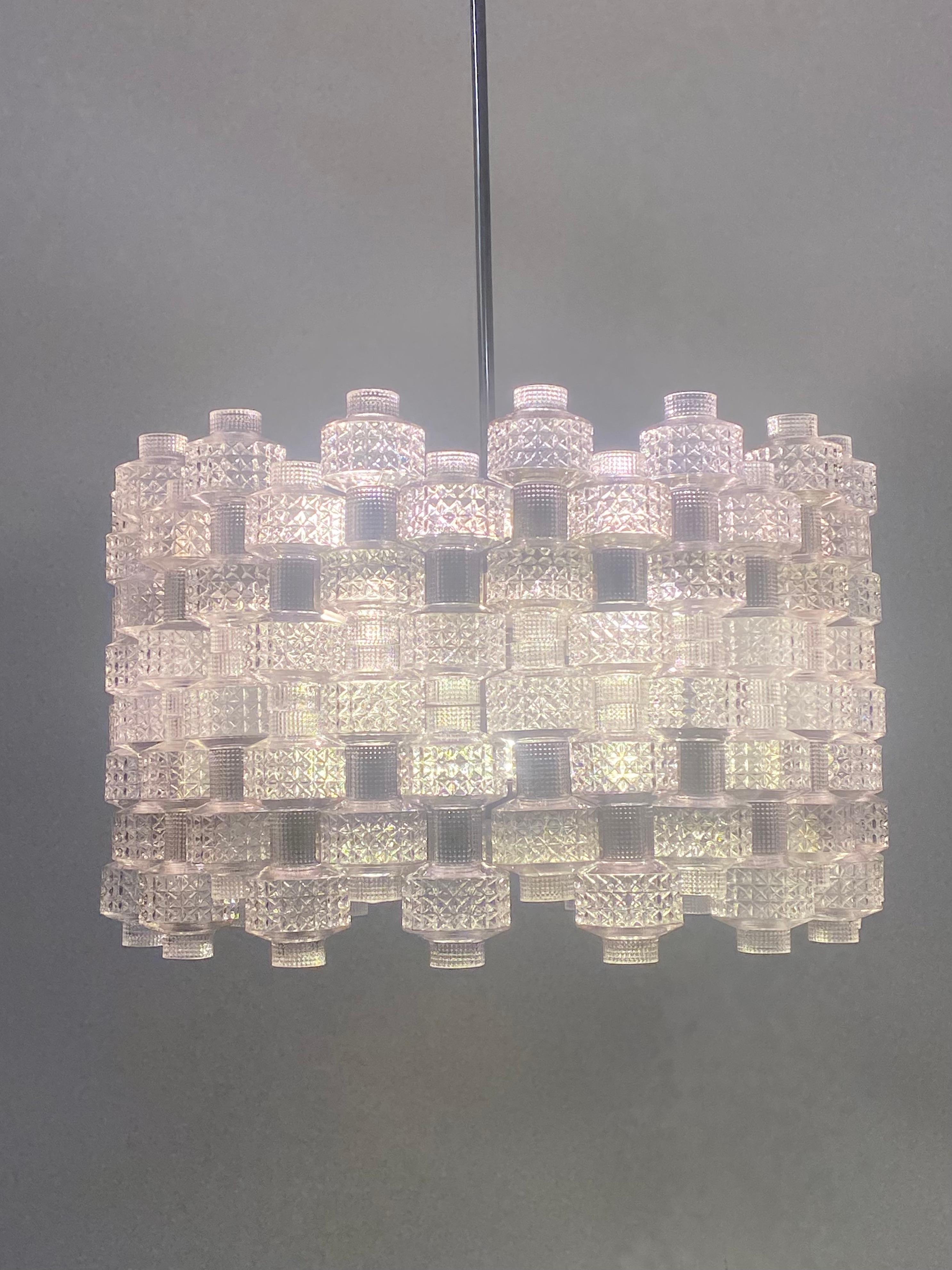 Raro lampadario di grandi dimensioni 