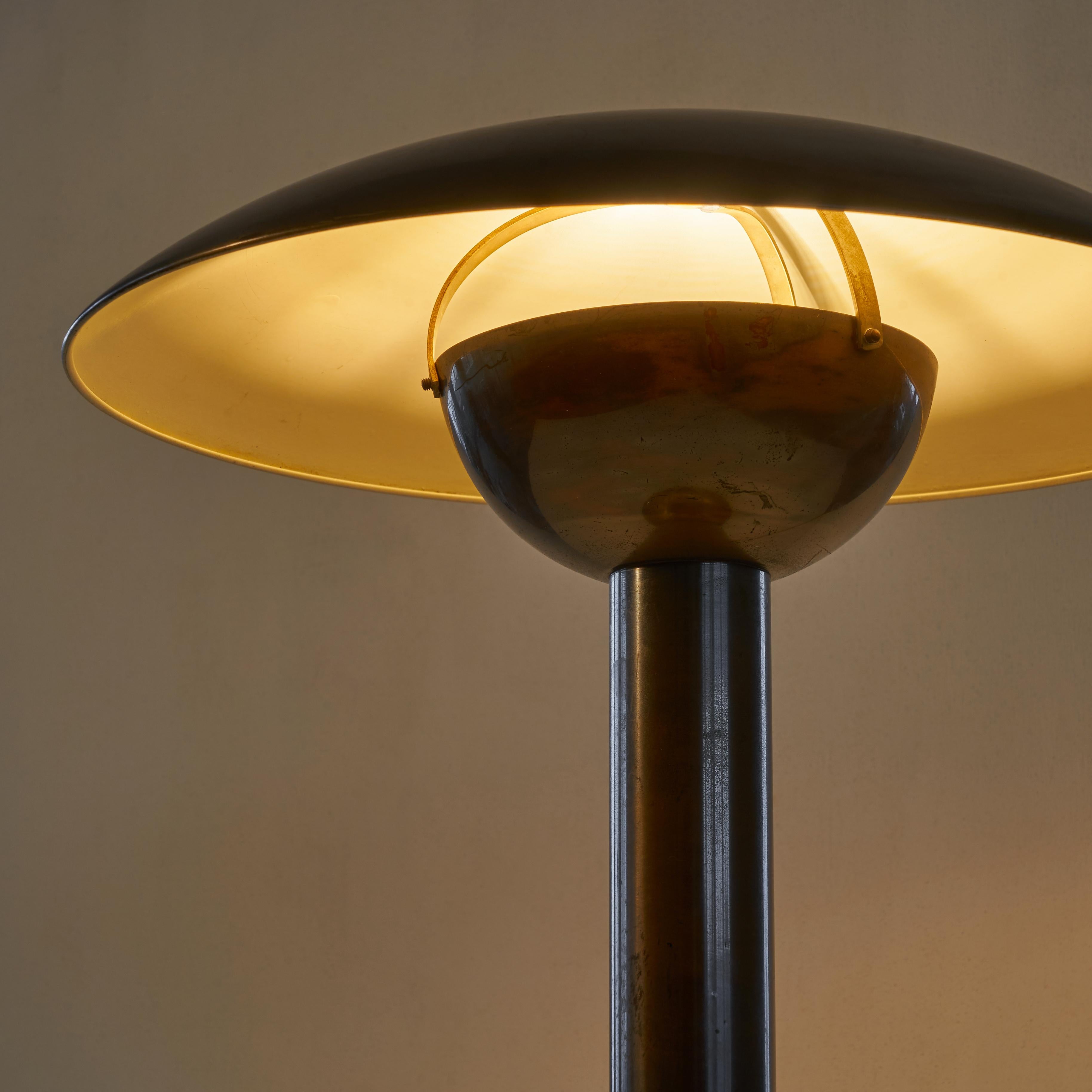 20th Century Rare Large Italian Table Lamp in Patinated Brass