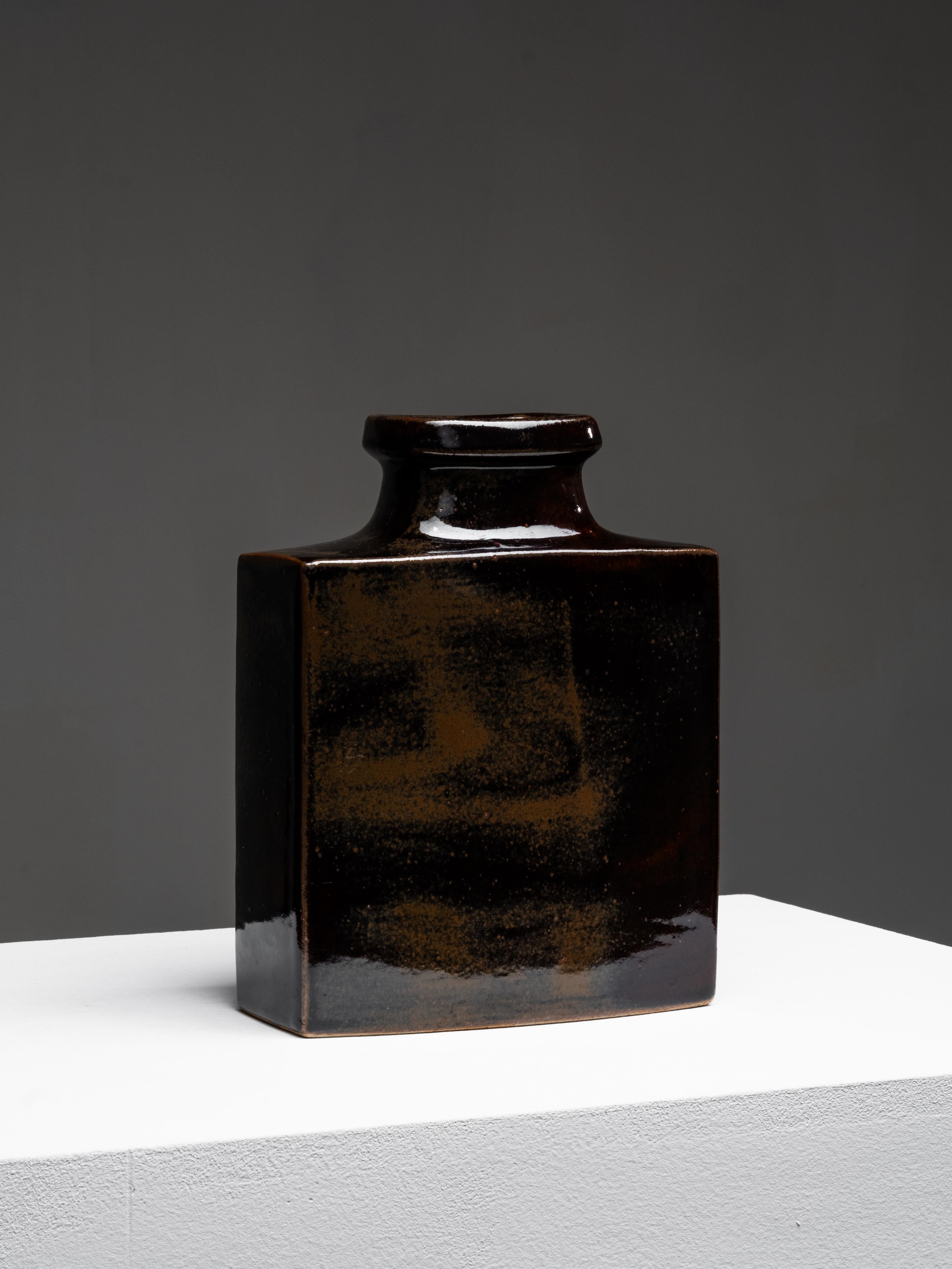 Scandinavian Modern Rare Large Knabstrup Atelier Vase by Christine Konschak, Denmark, 1960s For Sale