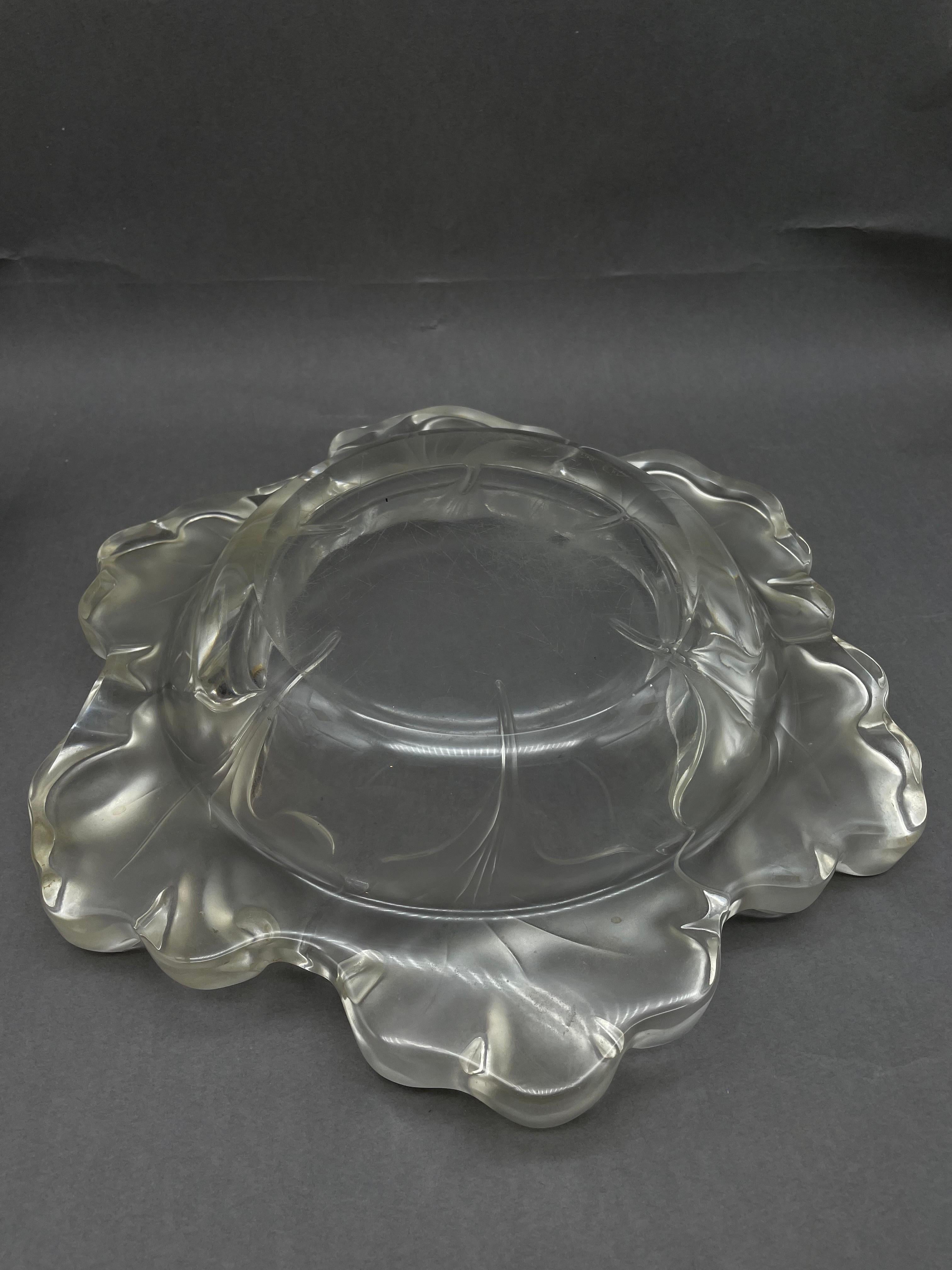 Rare large Lalique crystal leaf bowl

Solid worked crystal, cut and shaped into a leaf shape. Extremely detailed design. Very rare and of high quality.

Lalique Made in France.