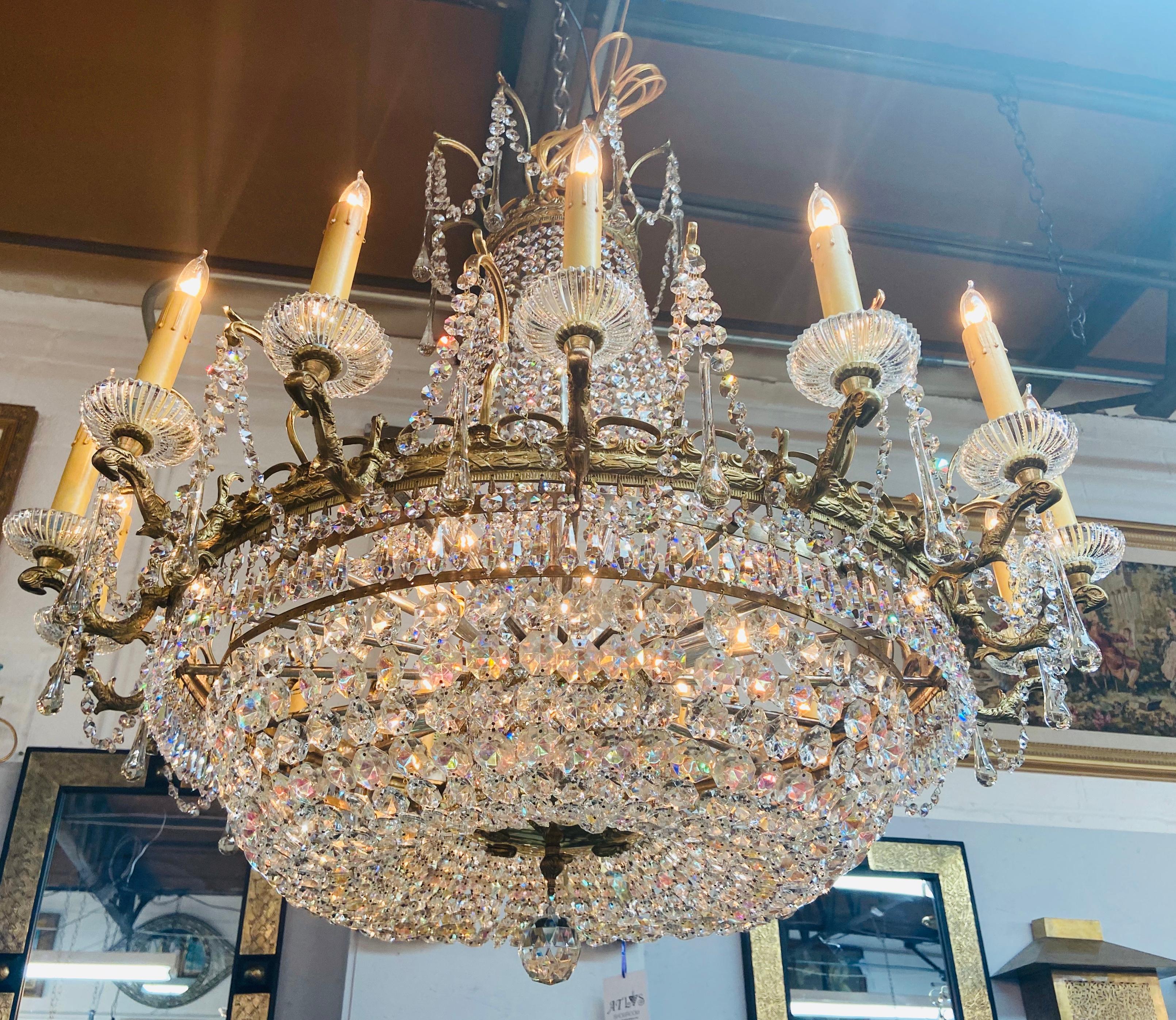 19th Century Large Louis XVI Empire Style Bronze and Crystal Chandelier For Sale 5