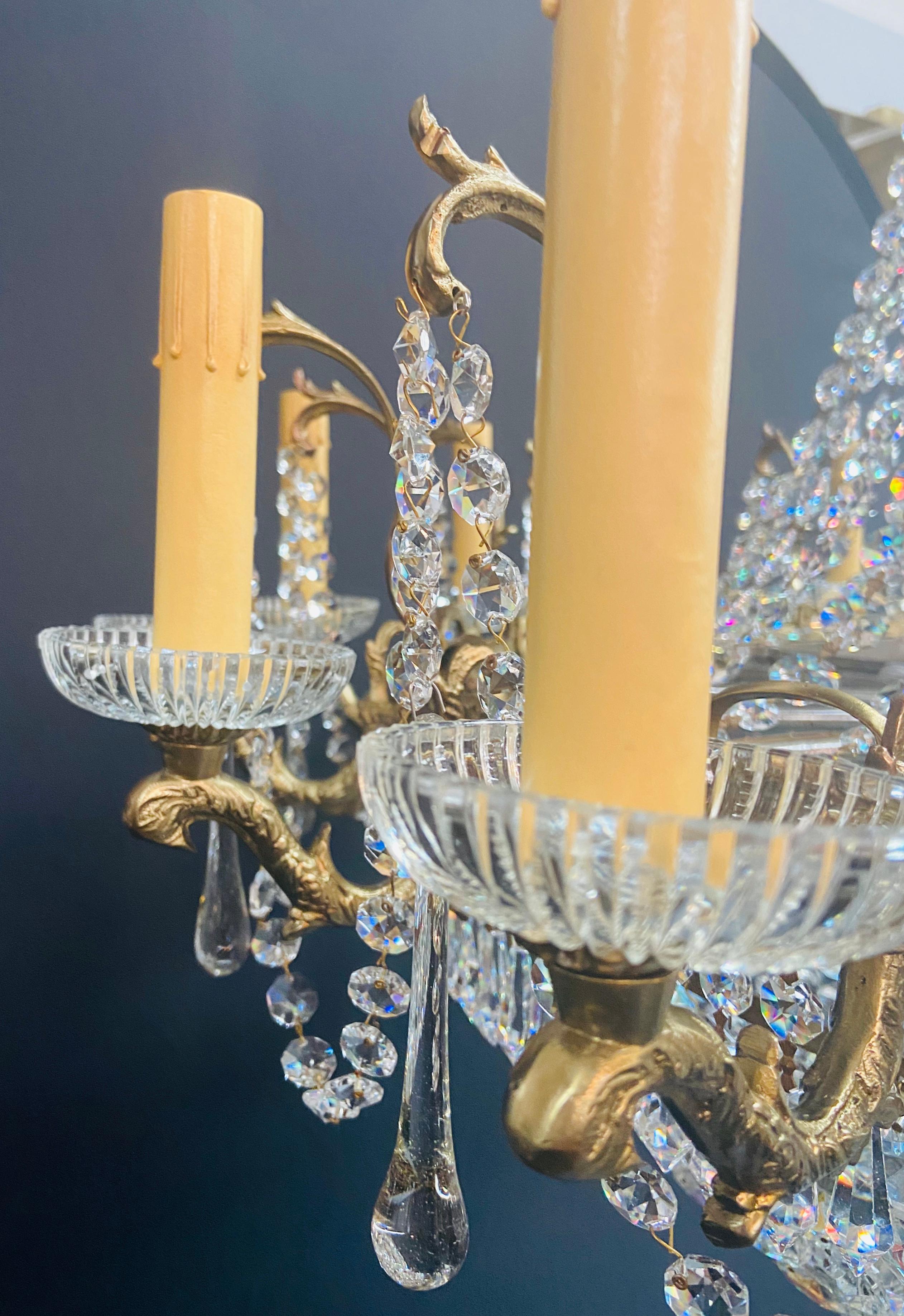 Grand lustre en bronze et cristal de style Empire Louis XVI du 19e siècle en vente 12