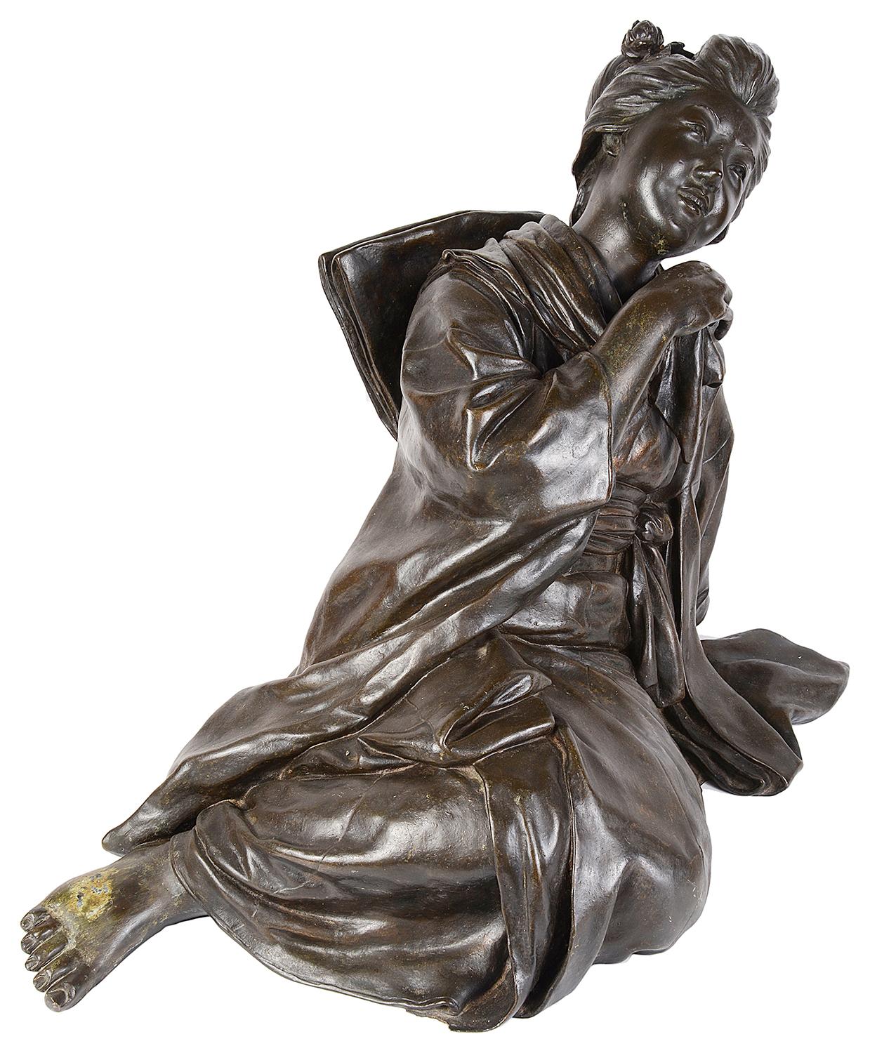 Rare Large Meiji Period Bronze of a Reclining Female For Sale 2