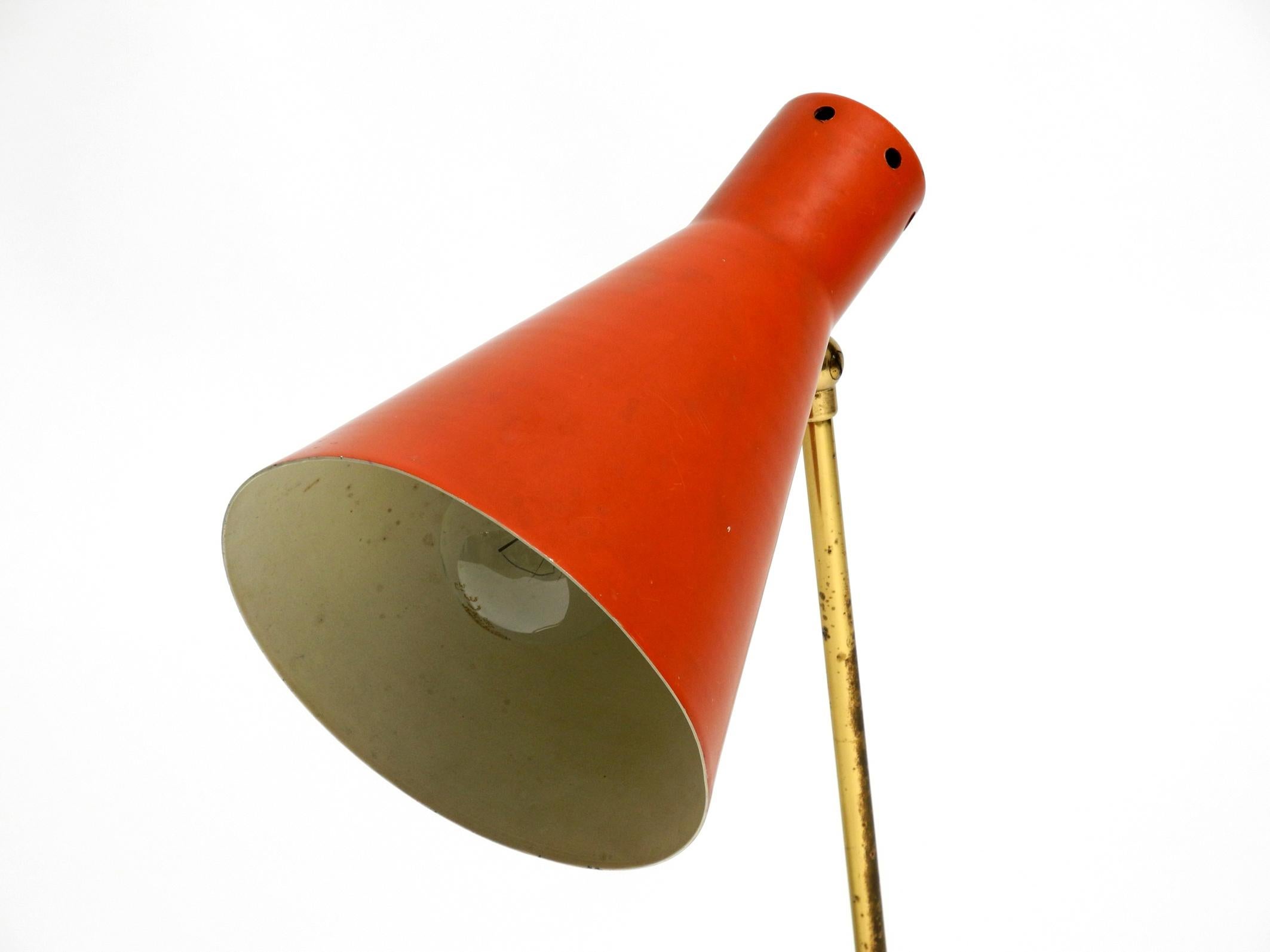 Rare Large Mid-Century Modern Brass Table Lamp with Brick Red Shade For Sale 11