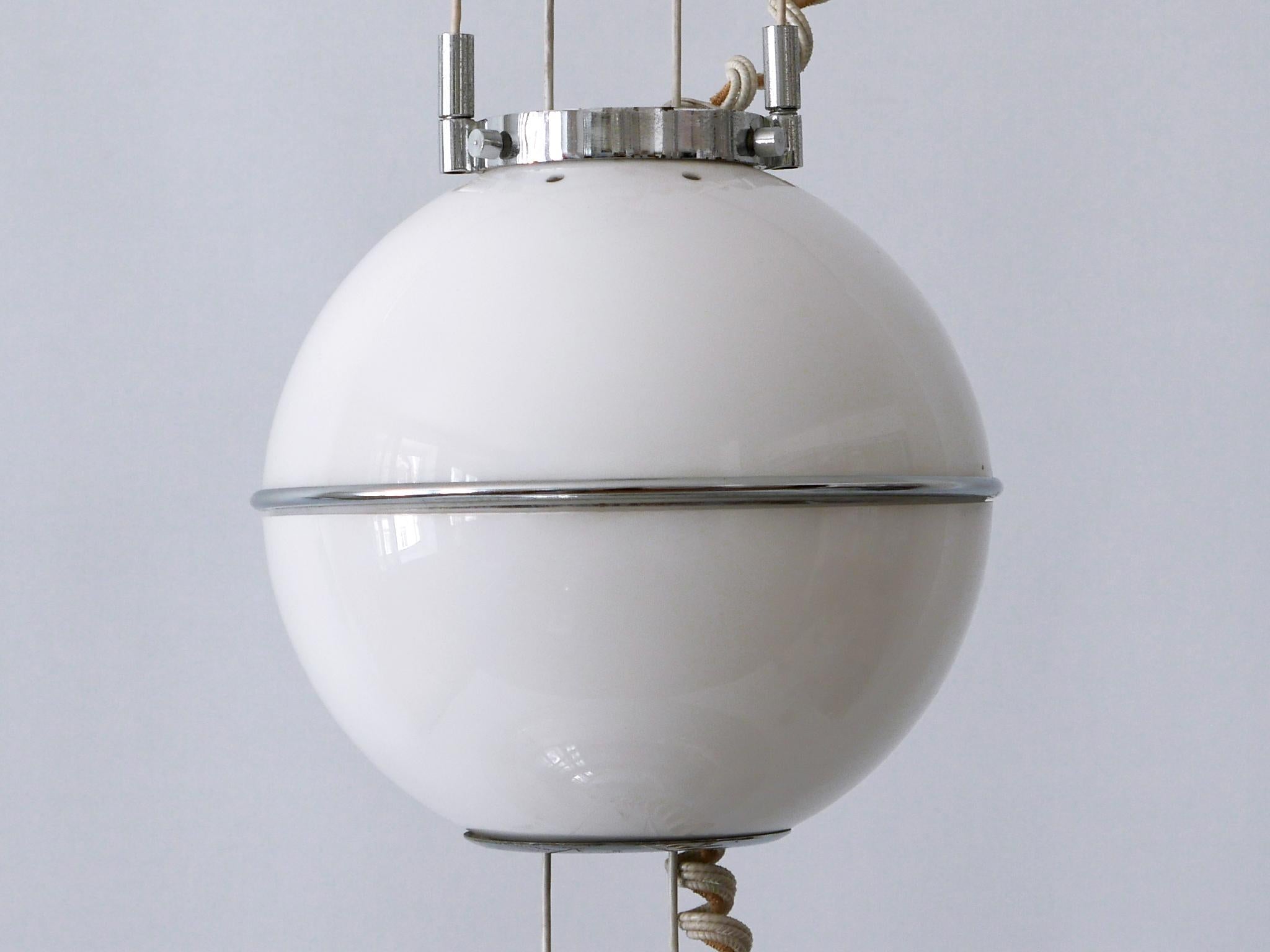 Rare & Large Mid-Century Modern Counterweight Pendant Lamp 'UFO' Italy 1960s For Sale 9