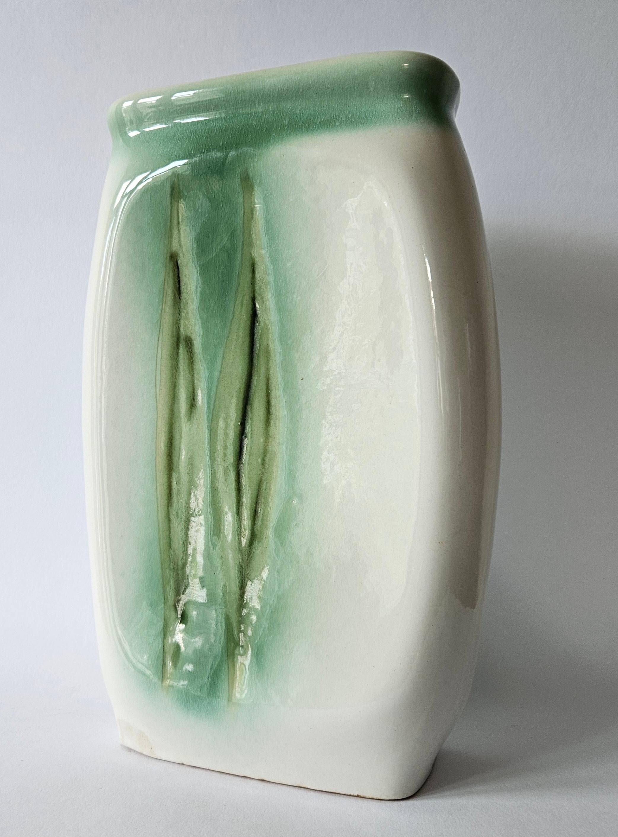 Mid-Century moderno Raro vaso grande in ceramica del Medioevo, Ditmar Urbach, anni '70 in vendita