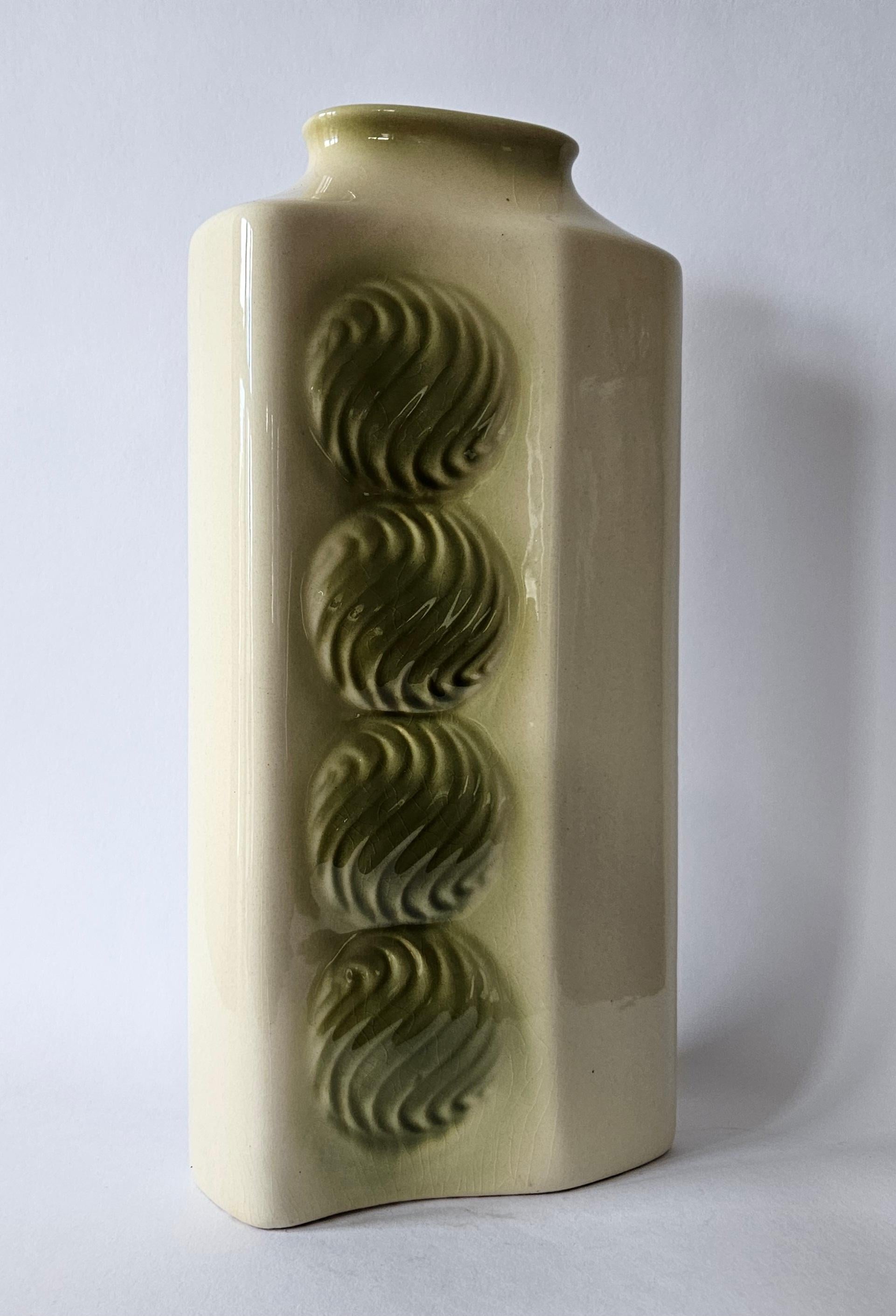 Raro vaso grande in ceramica del Medioevo, Ditmar Urbach, anni '70 In condizioni buone in vendita a Praha, CZ