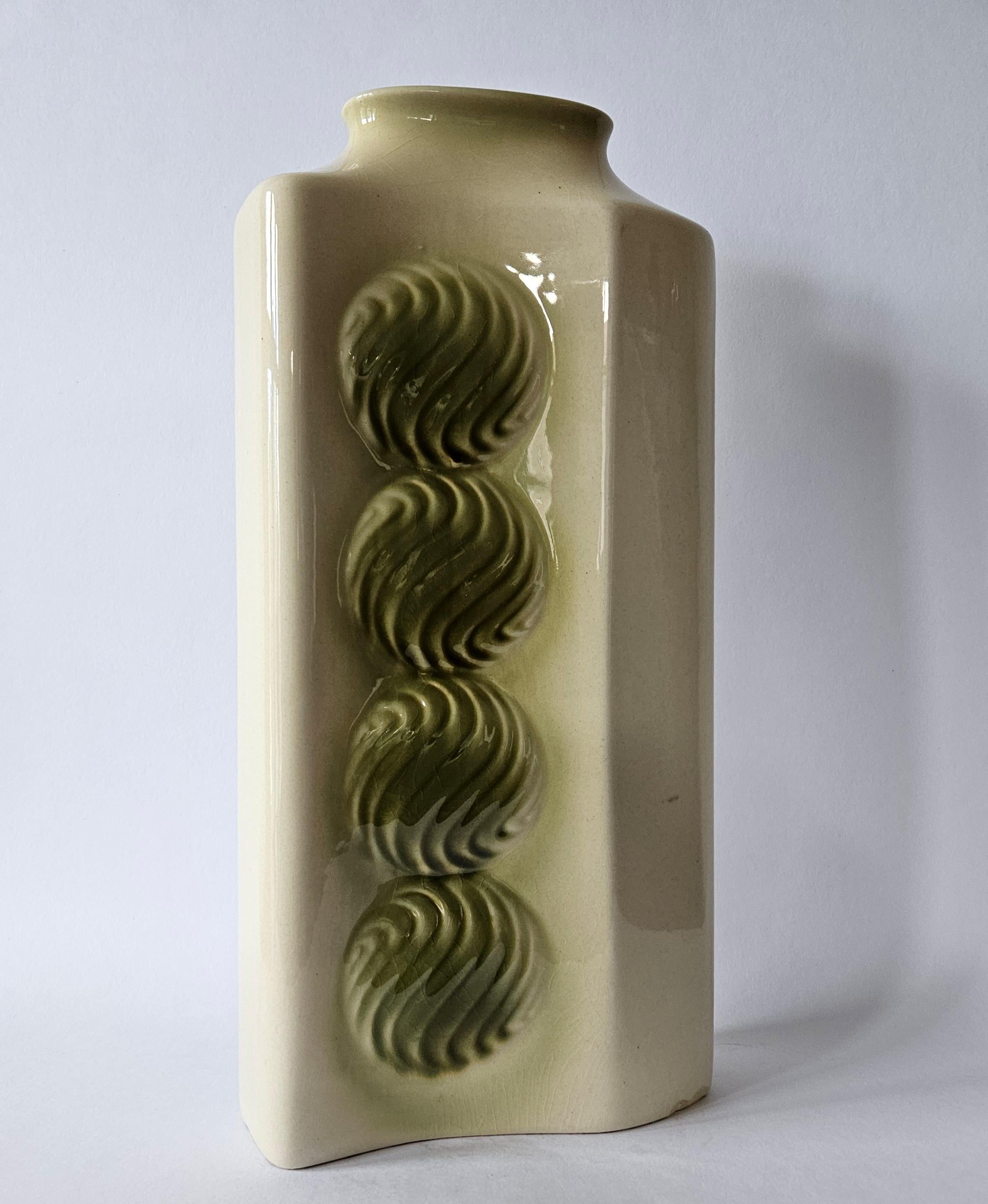Fine XX secolo Raro vaso grande in ceramica del Medioevo, Ditmar Urbach, anni '70 in vendita