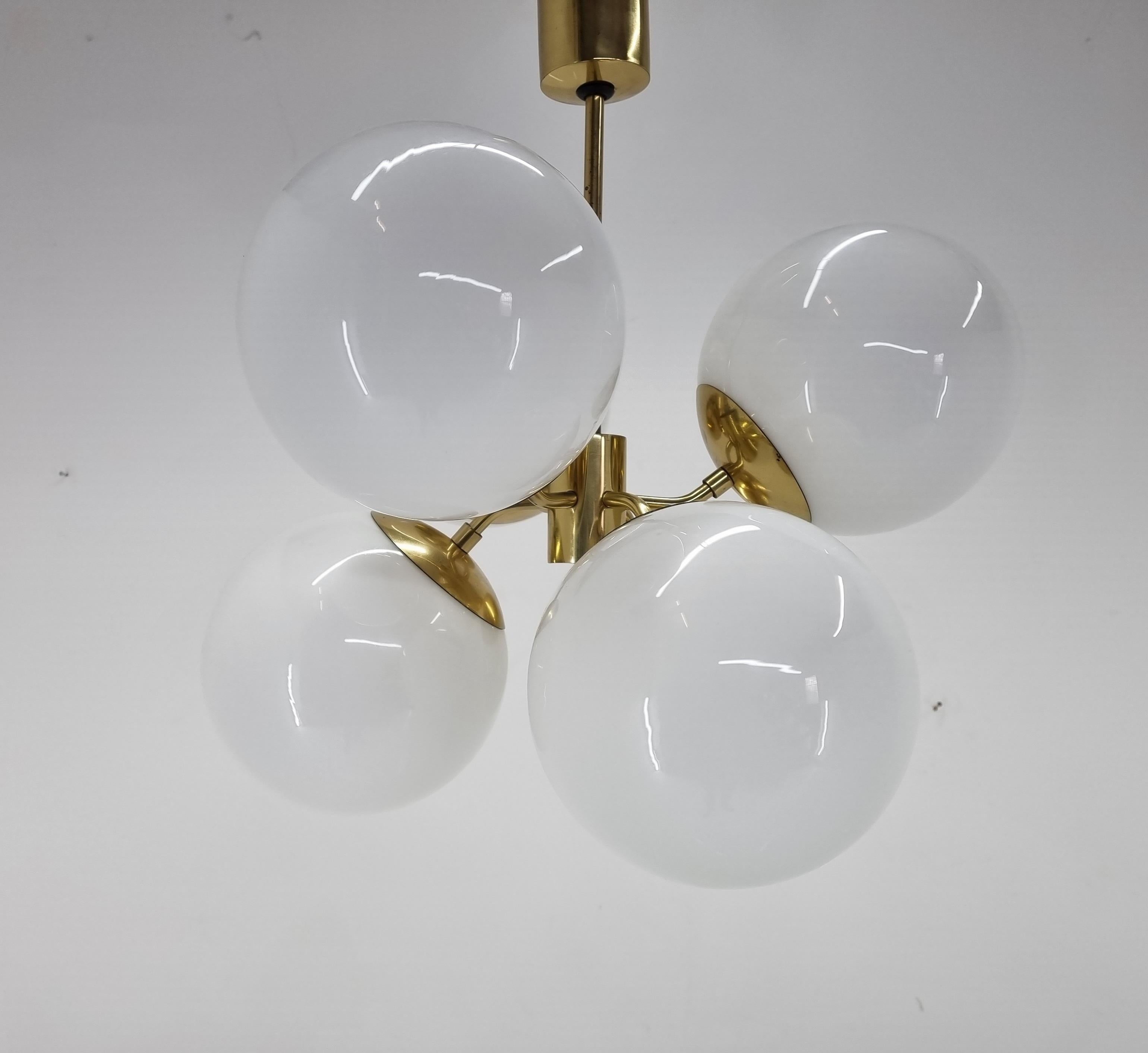 Rare Large Midcentury Chandelier Sputnik / Atomic, Italy, 1970s 10