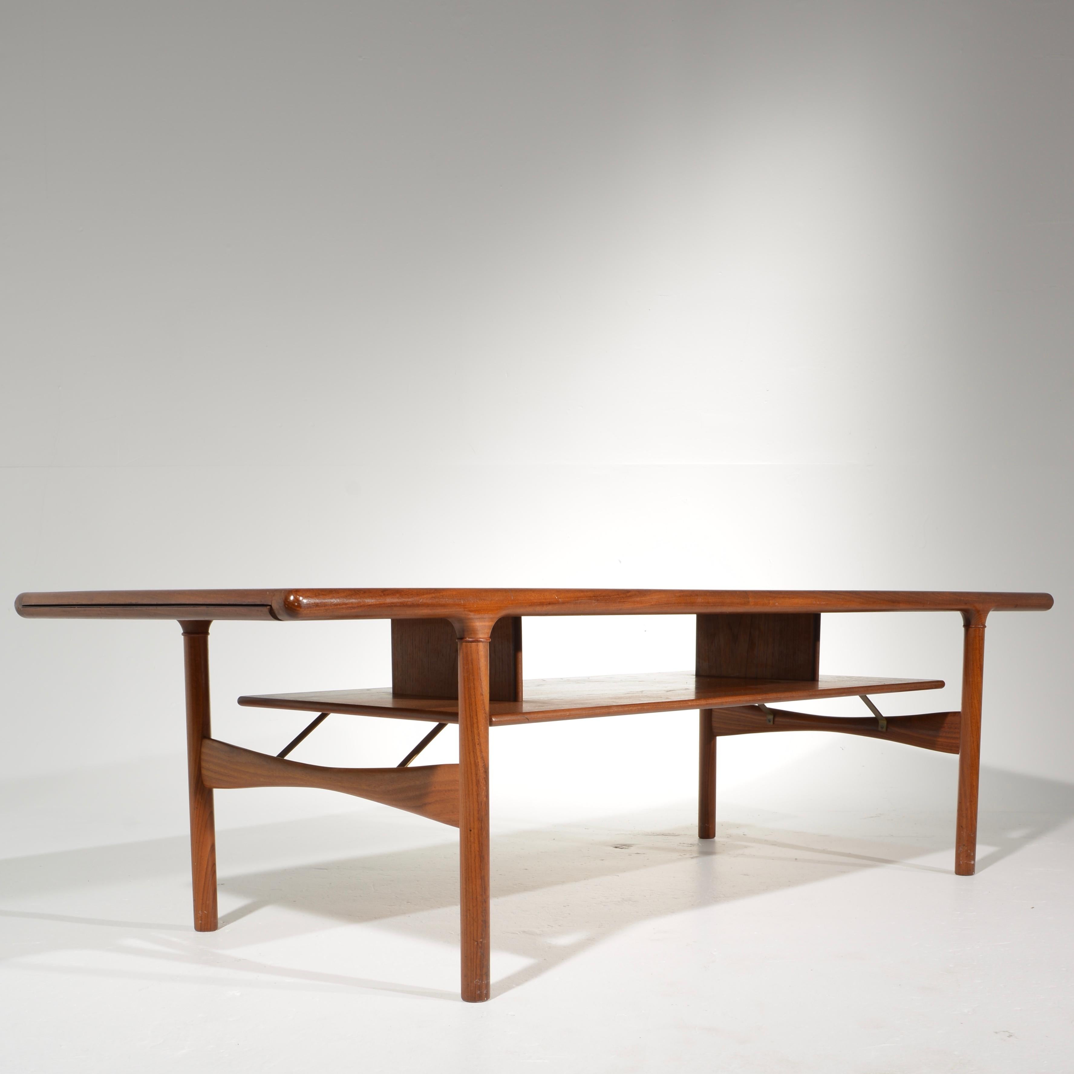 Mid-20th Century Rare Large Midcentury Extending Teak Coffee Table with Floating Shelf For Sale