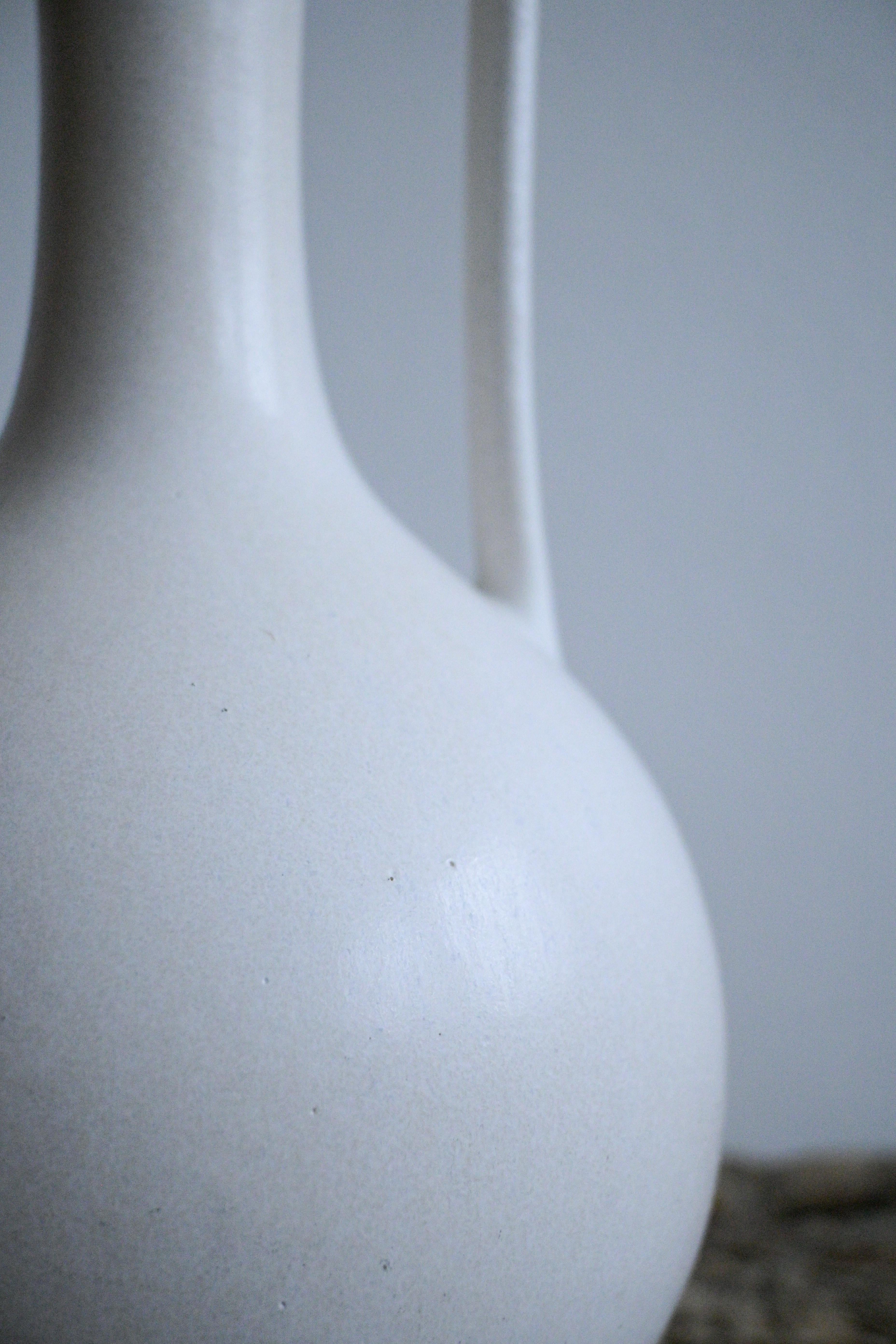 Rare Large Milk-White Vase by Gunnar Nylund, Rörstrand 1950s For Sale 2