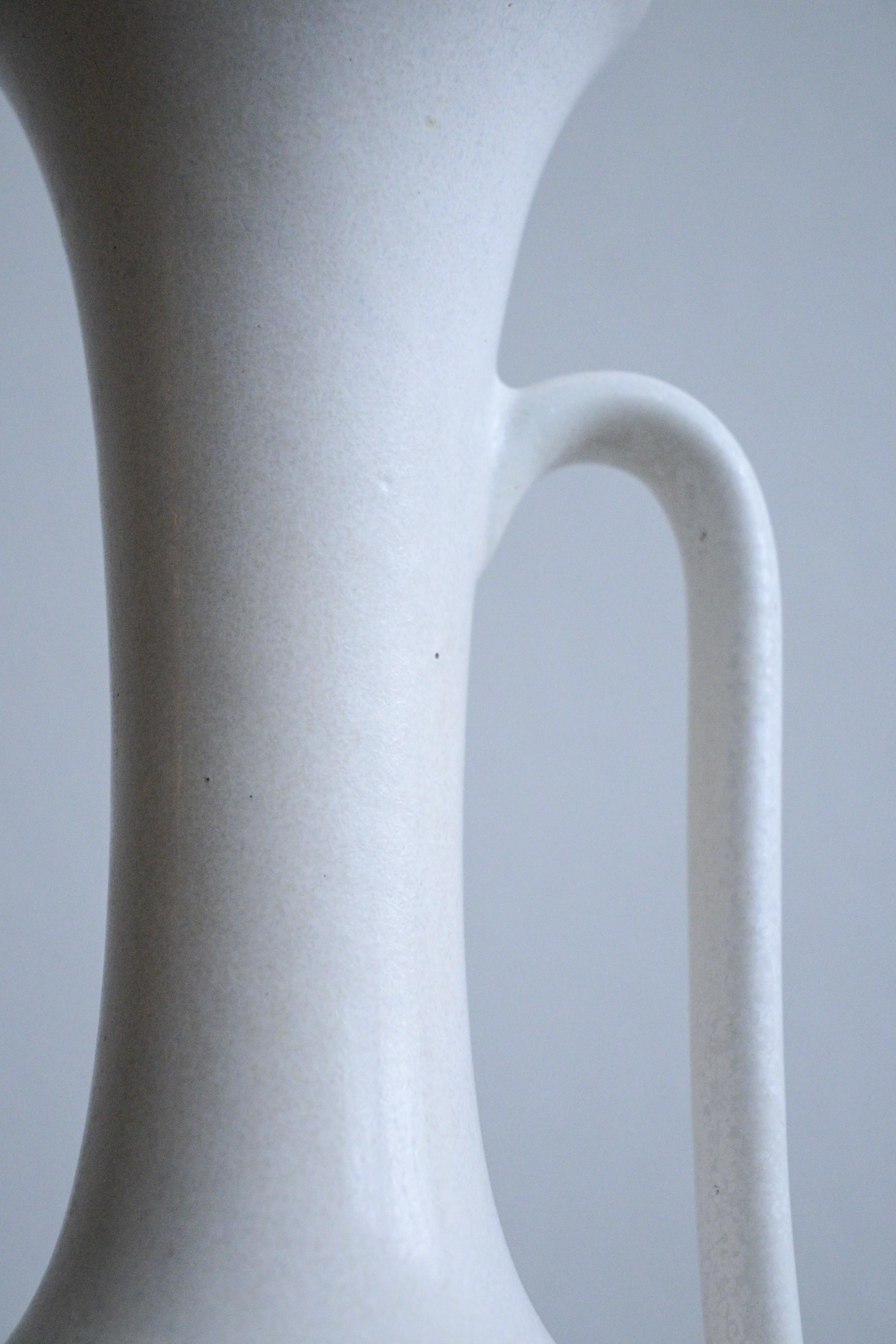 Seltene große milchweiße Vase von Gunnar Nylund, Rörstrand 1950er Jahre im Angebot 1