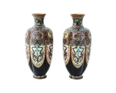 Rare grande paire de vases anciens Meiji japonais en émail cloisonné