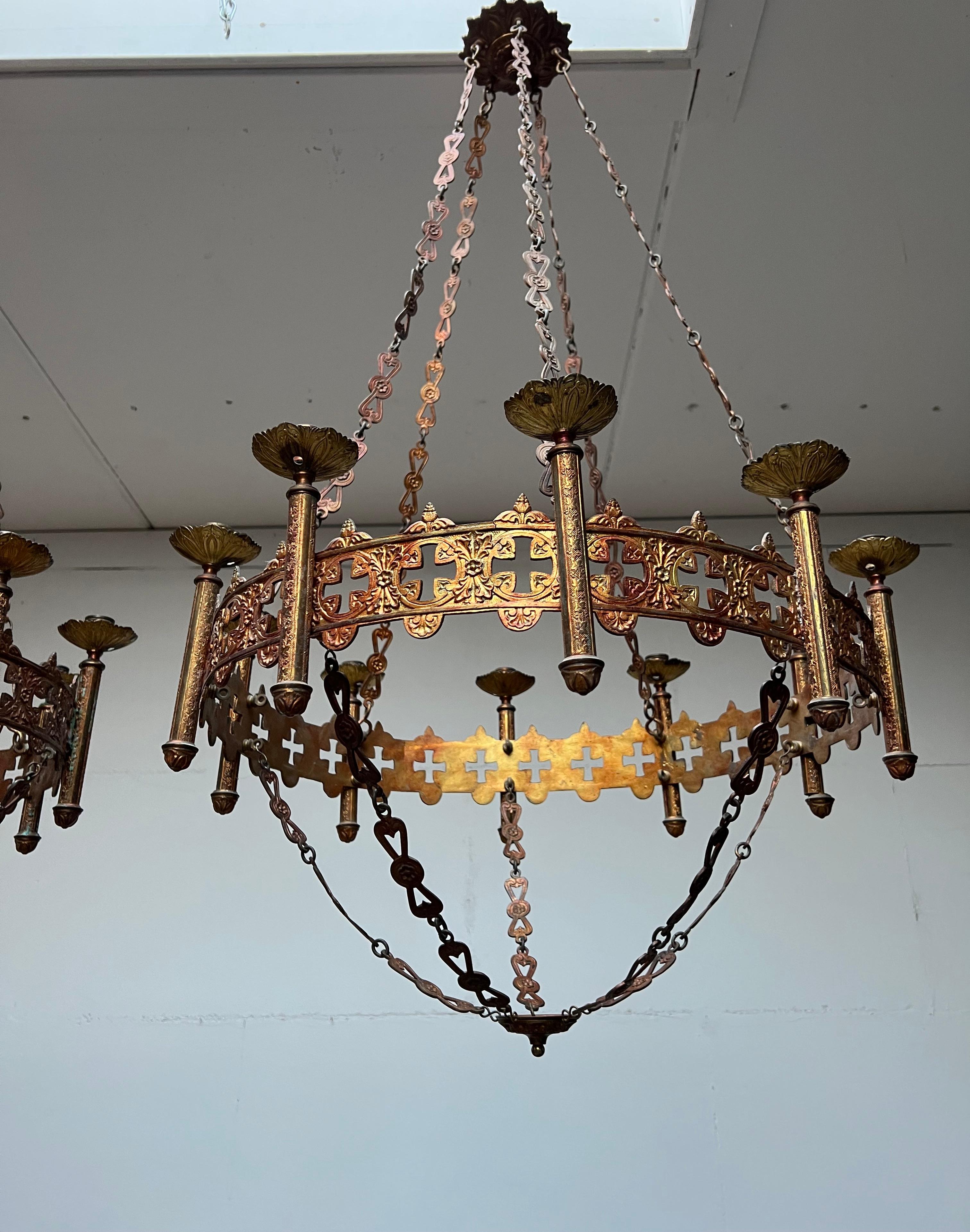 Rare & Large Pair of Gilt Bronze Gothic Revival Advent Wreath Candle Chandeliers In Good Condition In Lisse, NL