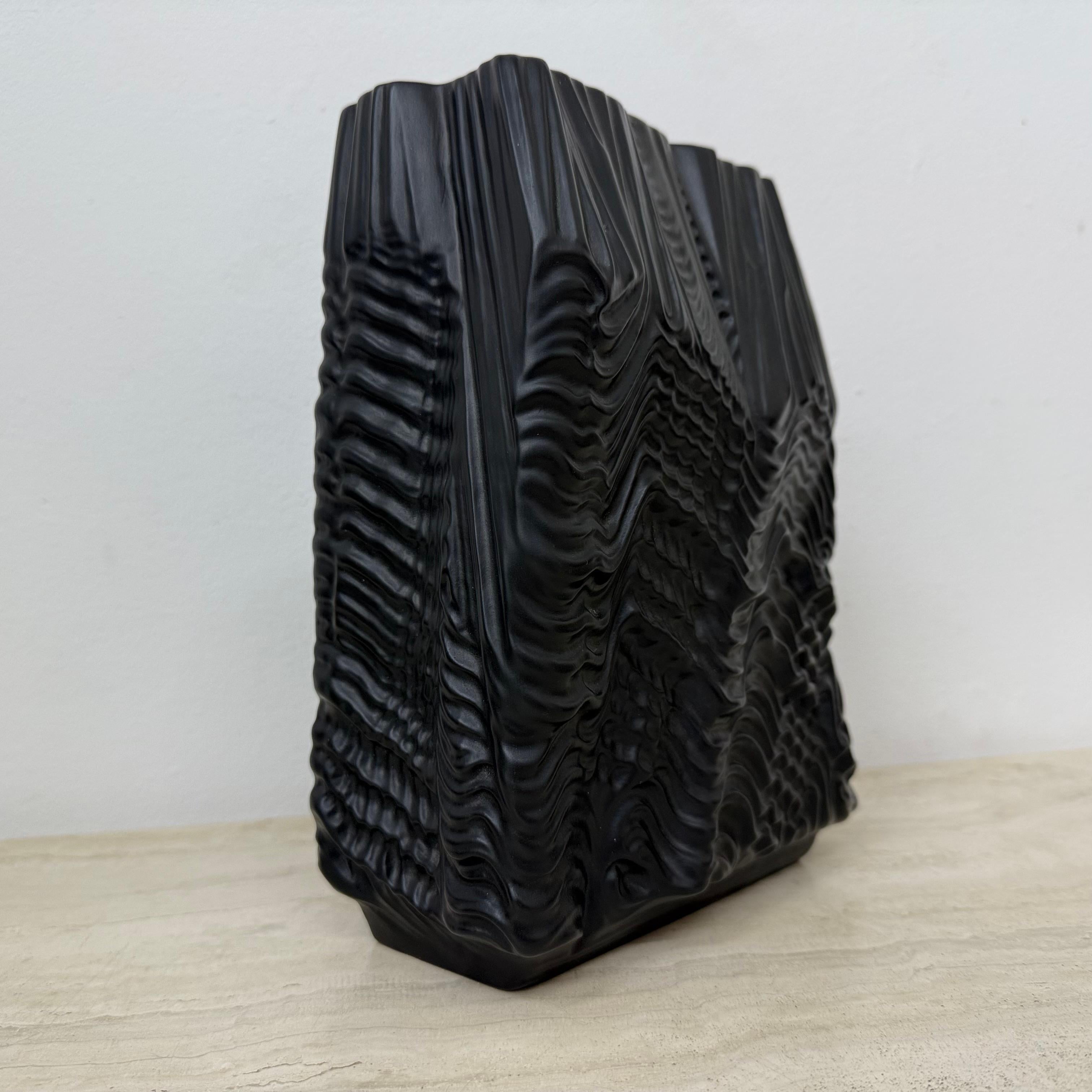 Vaso grande e raro in porcellana nera 'Kaskade' - Martin Freyer per Rosenthal in vendita 2