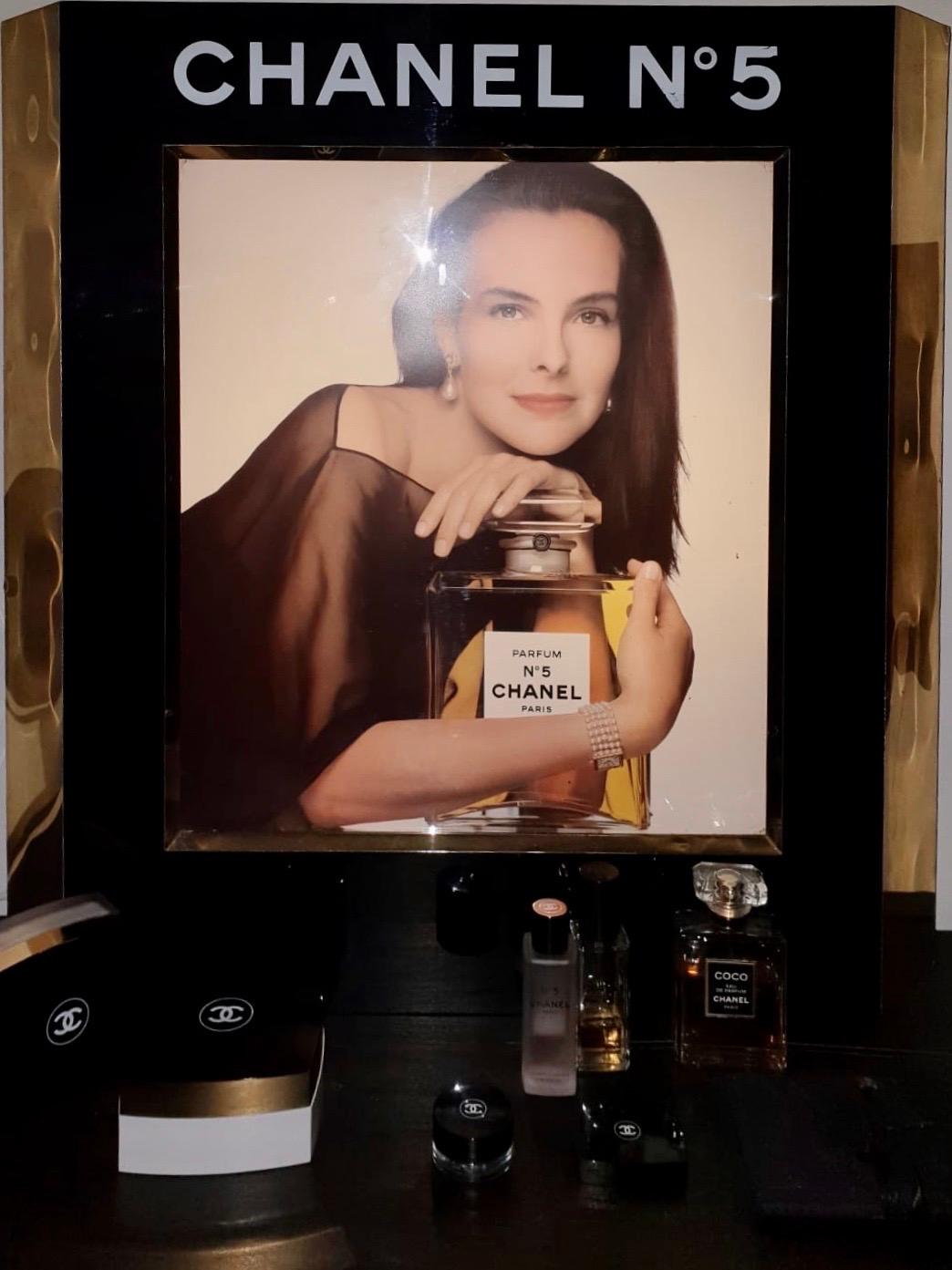 Seltenes großes Werbedisplay mit Licht für Chanel No. 5 im Zustand „Gut“ in Amsterdam, NL
