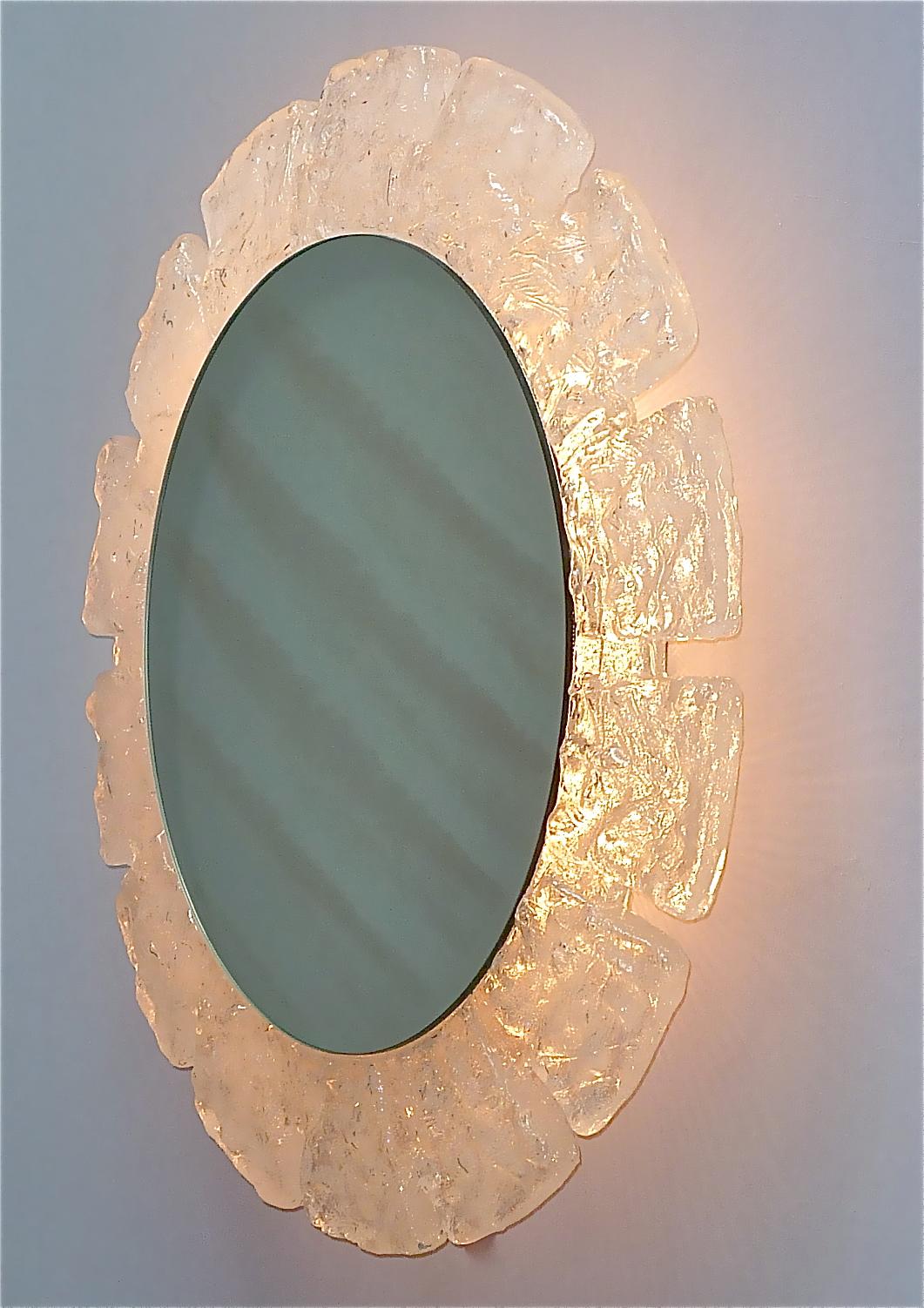 Rare Large Round Illuminated Hillebrand Wall Mirror Acrylic Ice Glass Optic 1970 8