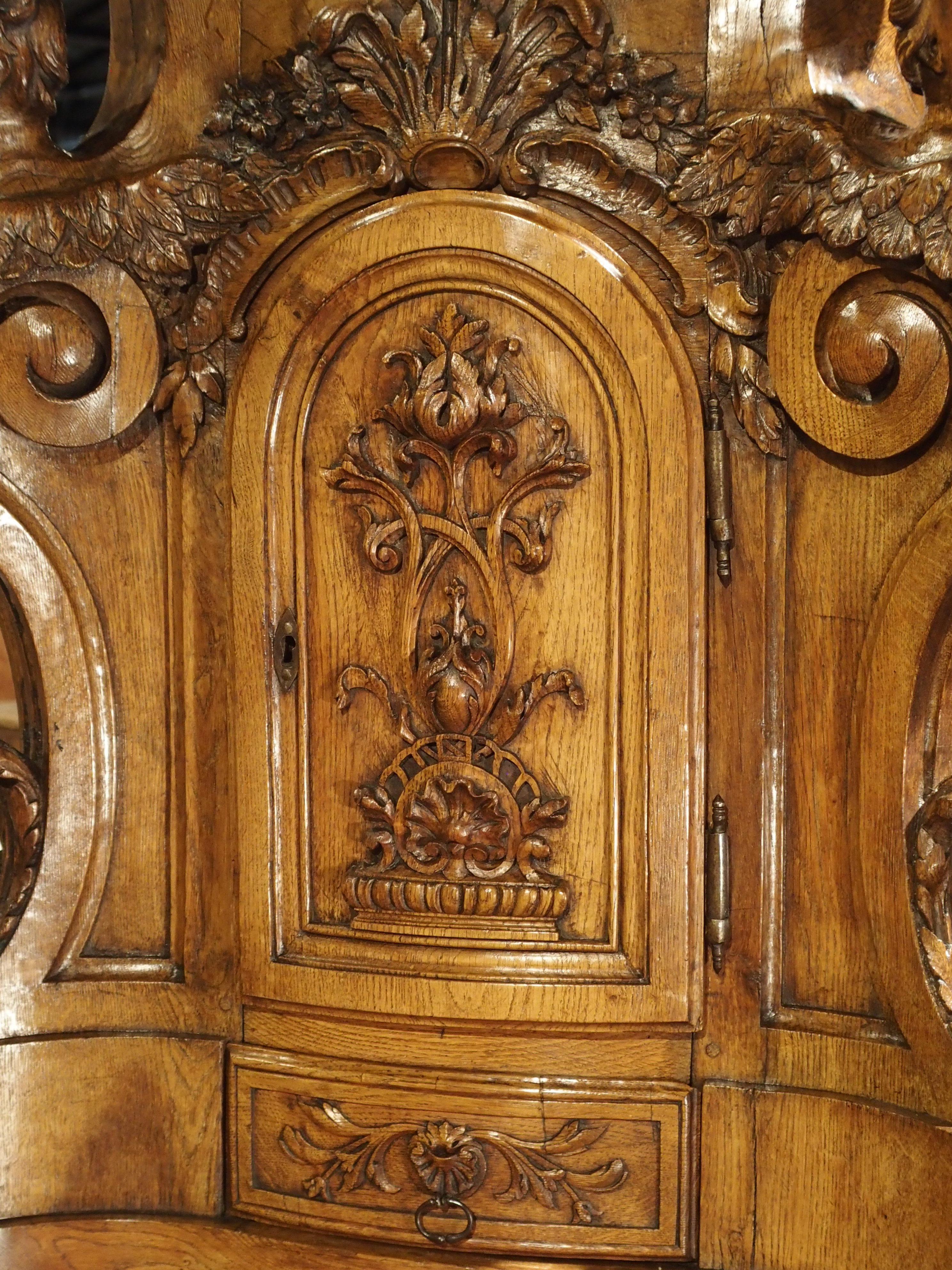 Rare Large Scale 17th Century Oak Sacristy Cabinet from France 5