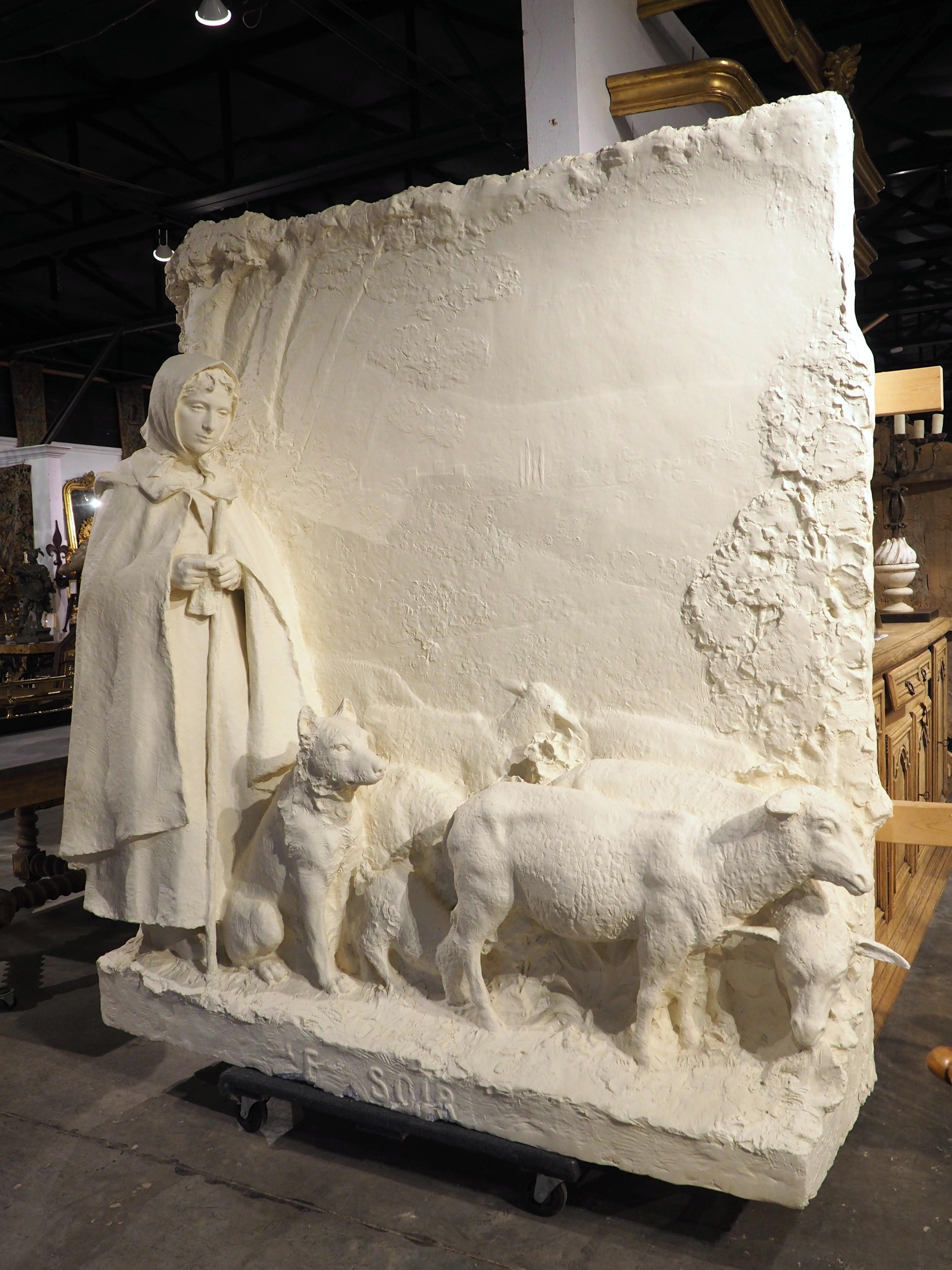 Sculpté à la main Rare sculpture pastorale en plâtre de Loriol-du-Comtat, France, 1914 en vente
