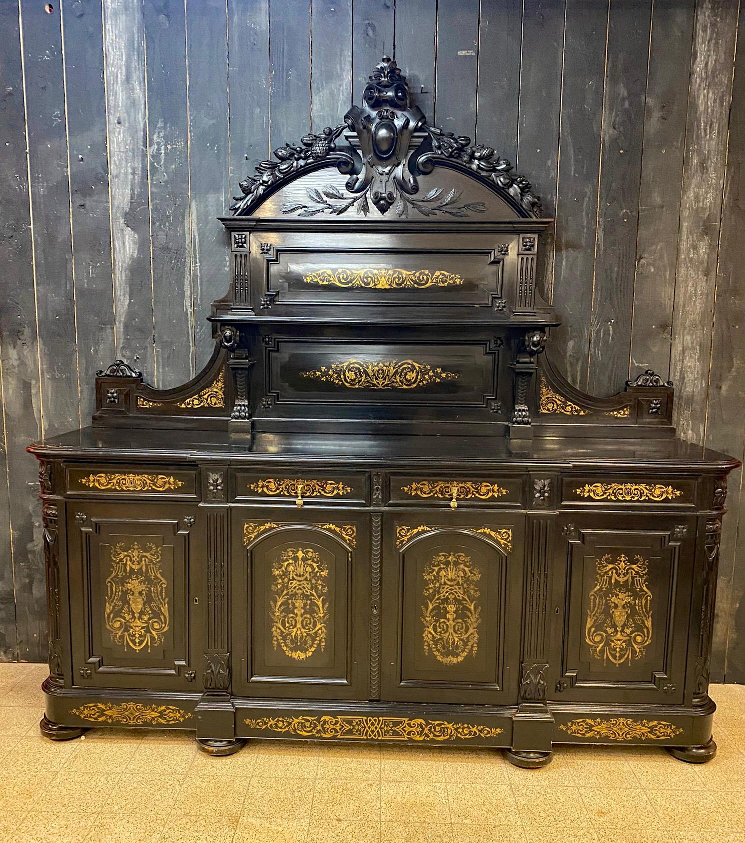 rare large sideboard in blackened pear with inlaid brass decorations, Napoleon III period
top quality.
small flaws, but overall in good condition.