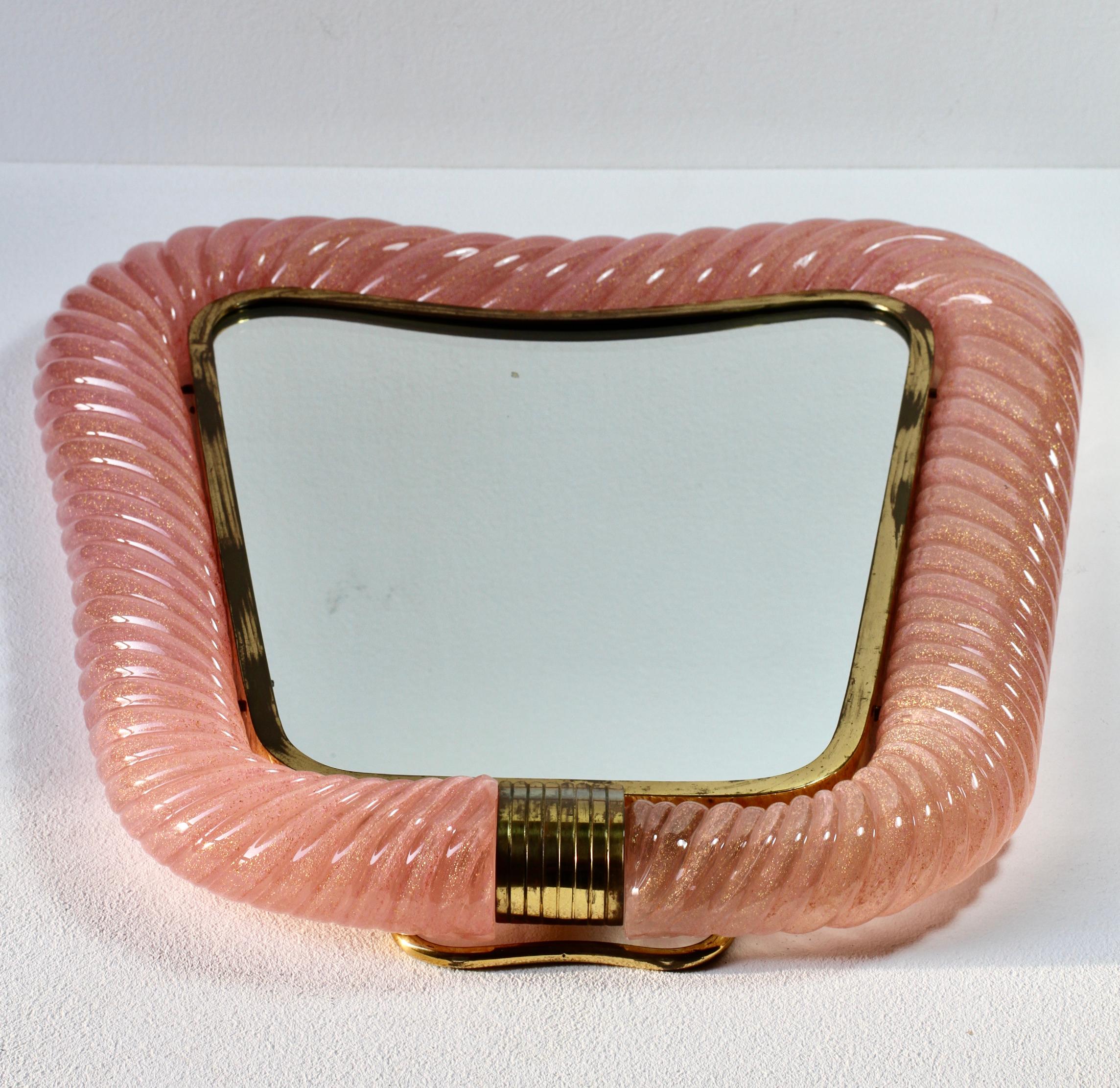 Rare grand miroir de courtoisie signé Ercole Barovier en verre de Murano rose et laiton 1940s en vente 7