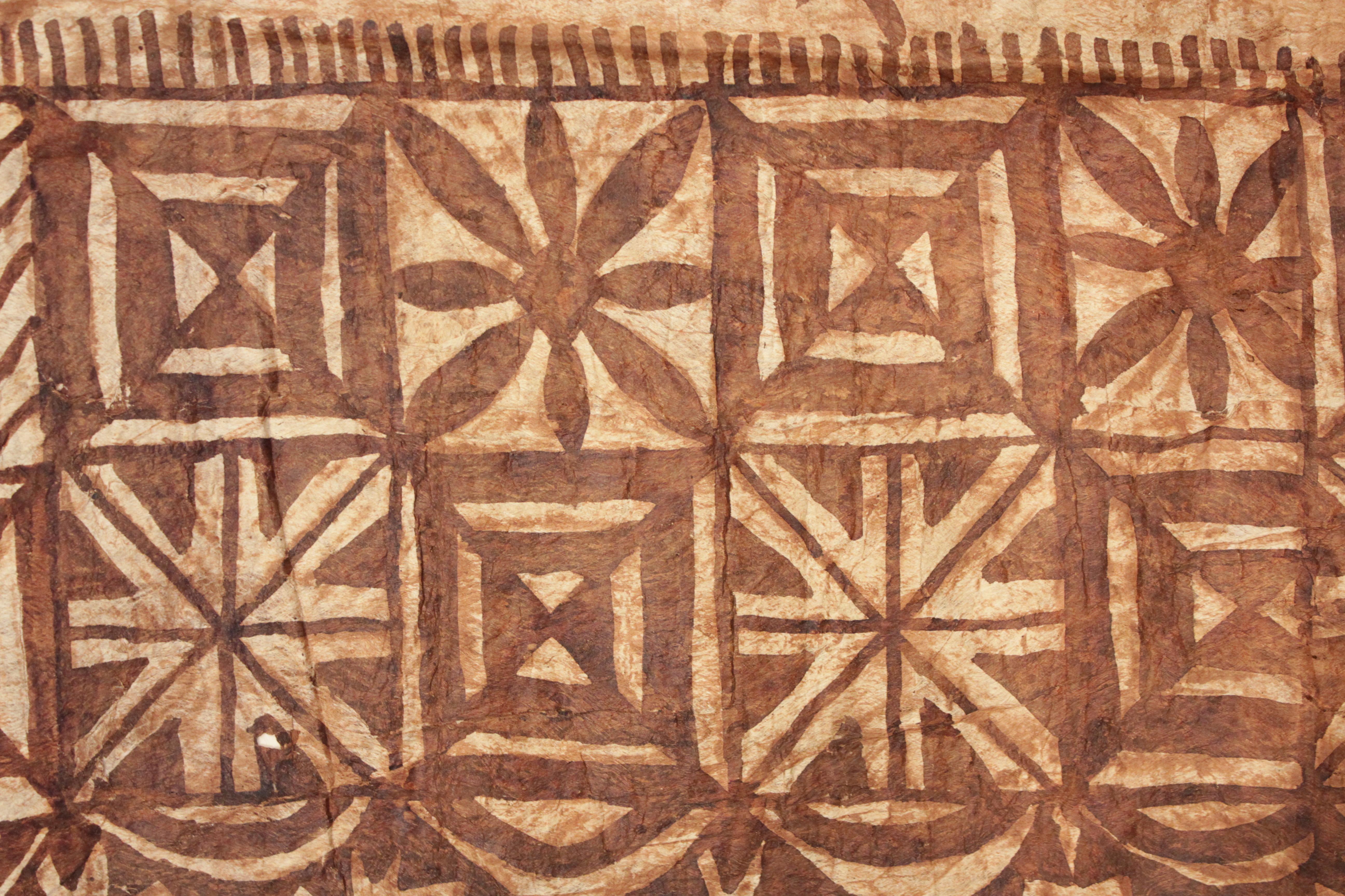 Tribal Rare grand format ancien tissu Tonga Tapa en vente