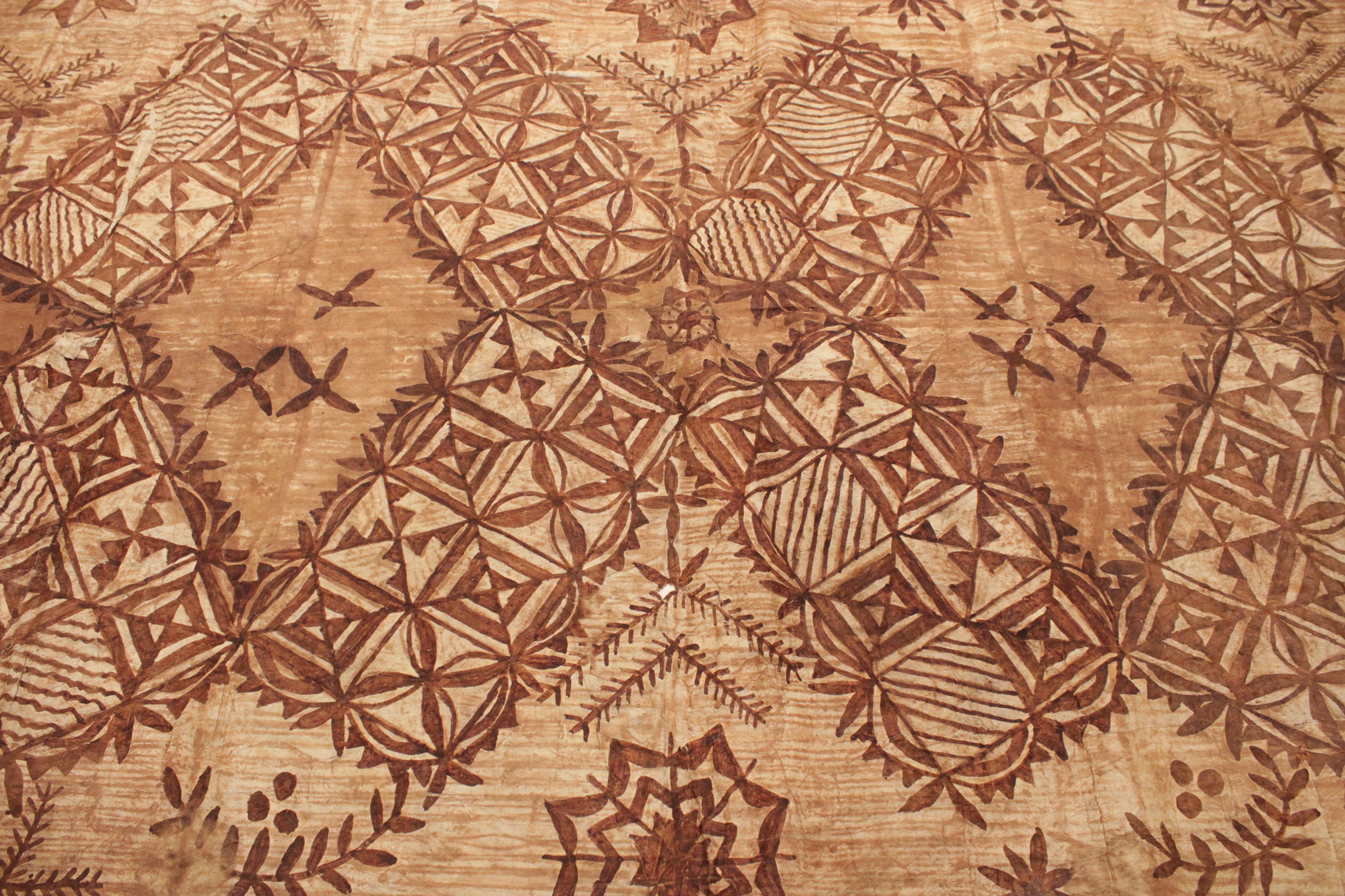 Rare grand format ancien tissu Tonga Tapa Bon état - En vente à Milan, IT