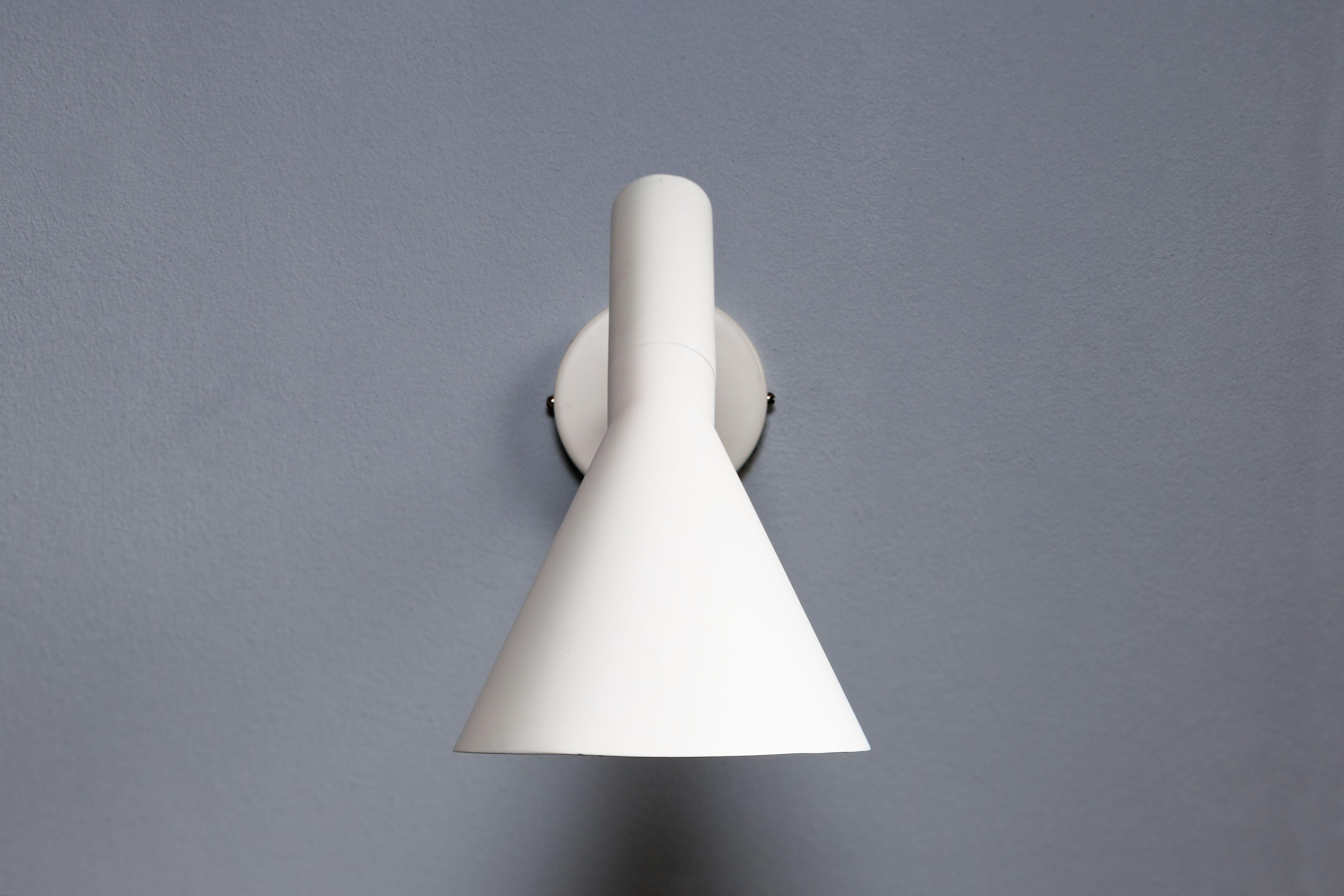 AJ Visor Wall Lamp by Arne Jacobsen for Louis Poulsen, 1970 For Sale 1