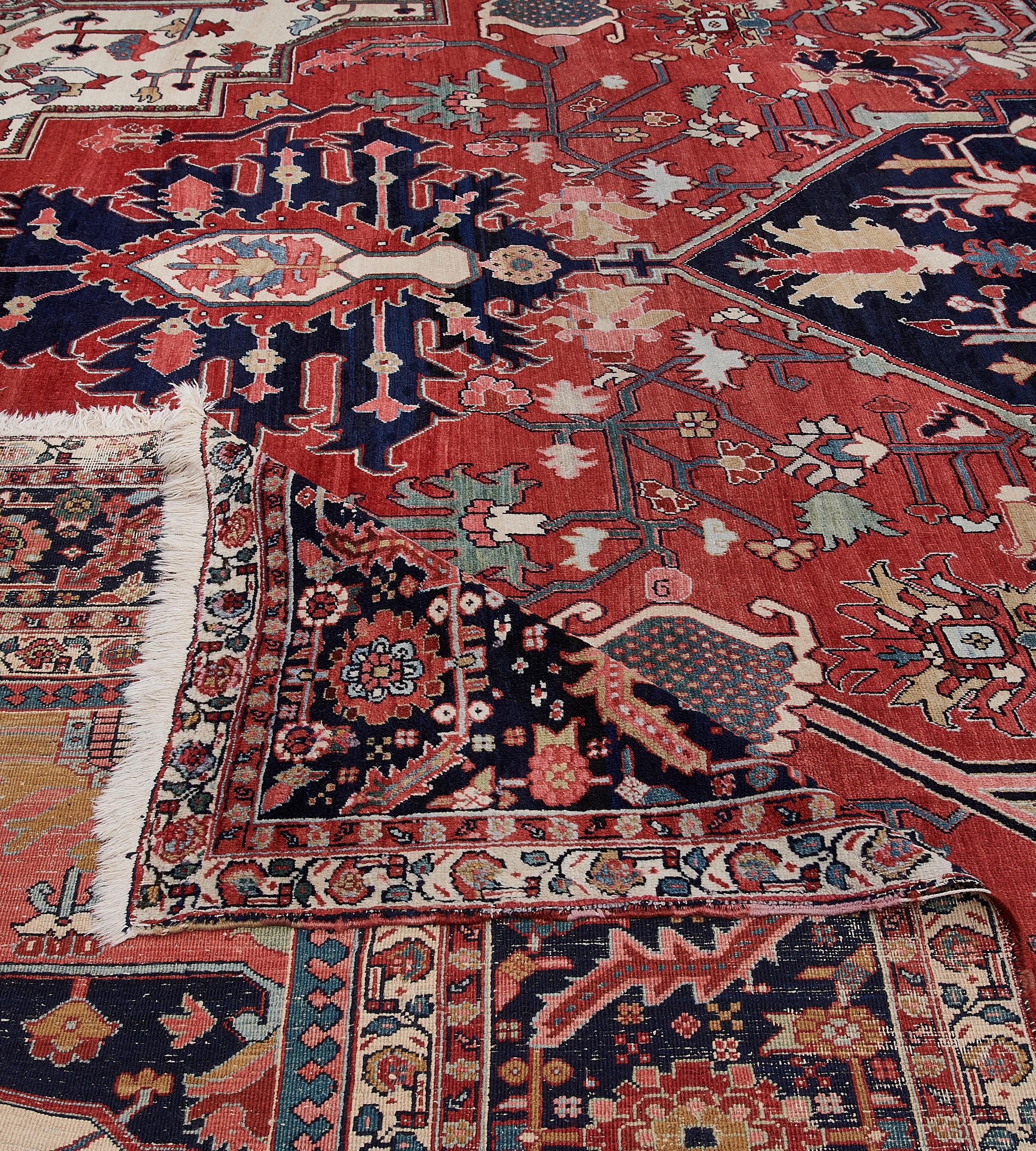 Rare Large-sized Traditional Hand-woven Wool Persian Serapi Rug For Sale 3