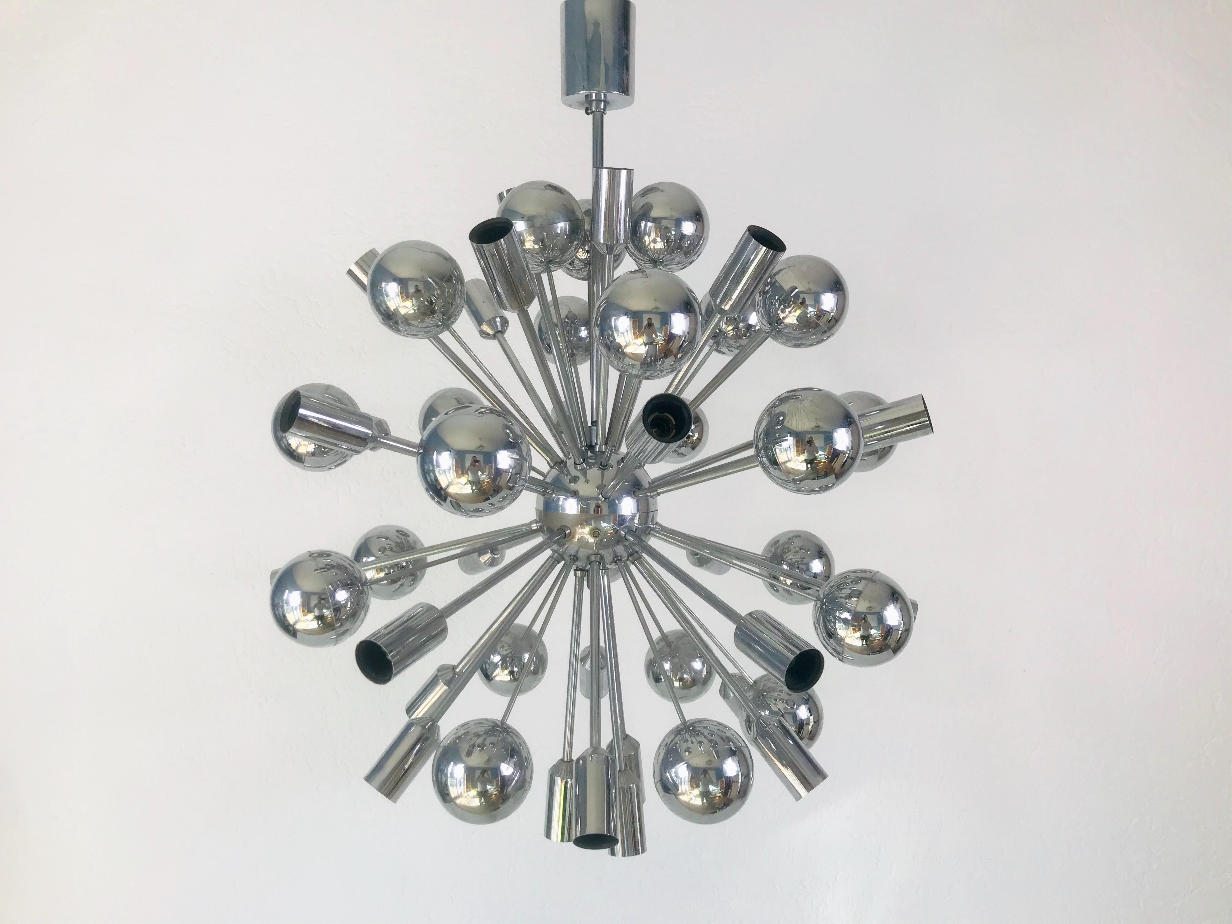 Rare Large Space Age Chrome Chandelier by Cosack Leuchten, 1970s, Germany For Sale 1