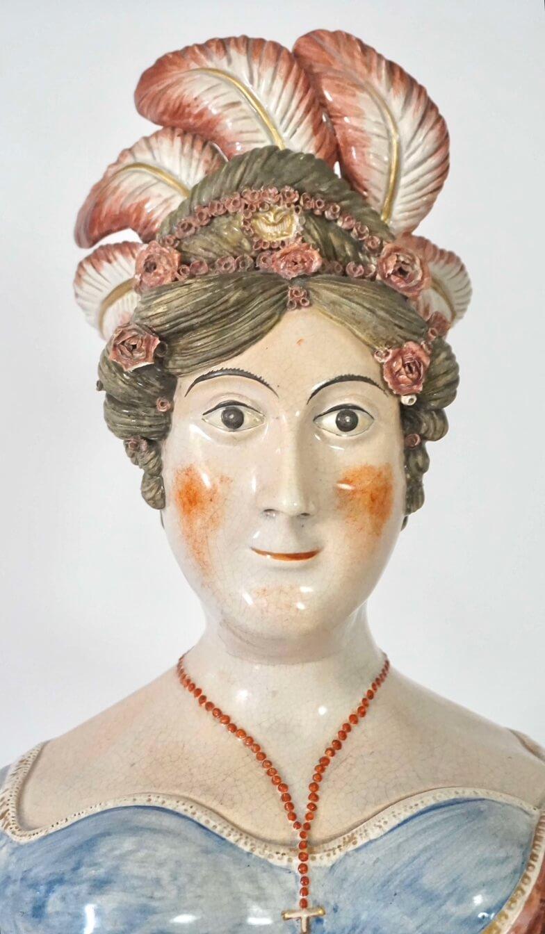 Große Staffordshire Portraitbüste von Königin Caroline, RARE, England, um 1820 im Angebot 2