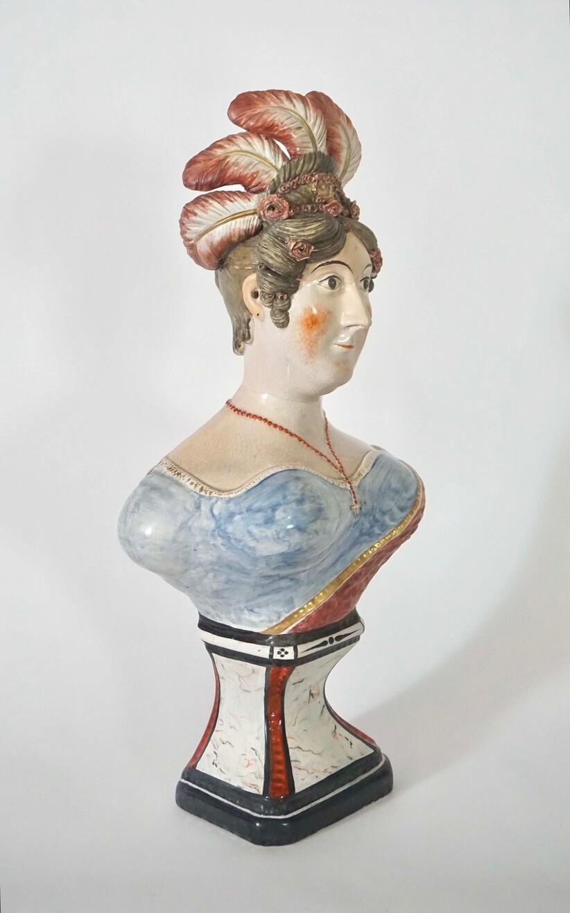 Große Staffordshire Portraitbüste von Königin Caroline, RARE, England, um 1820 (Englisch) im Angebot