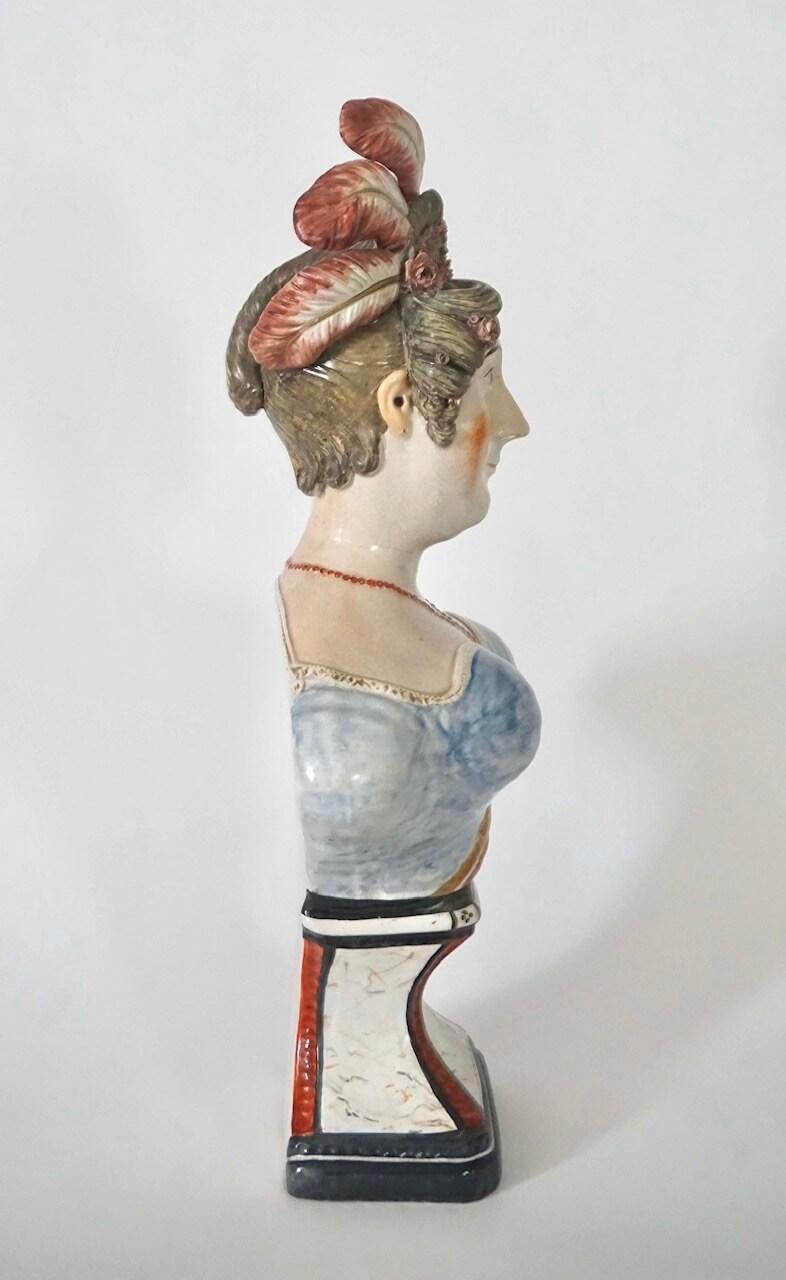 Große Staffordshire Portraitbüste von Königin Caroline, RARE, England, um 1820 (Handbemalt) im Angebot