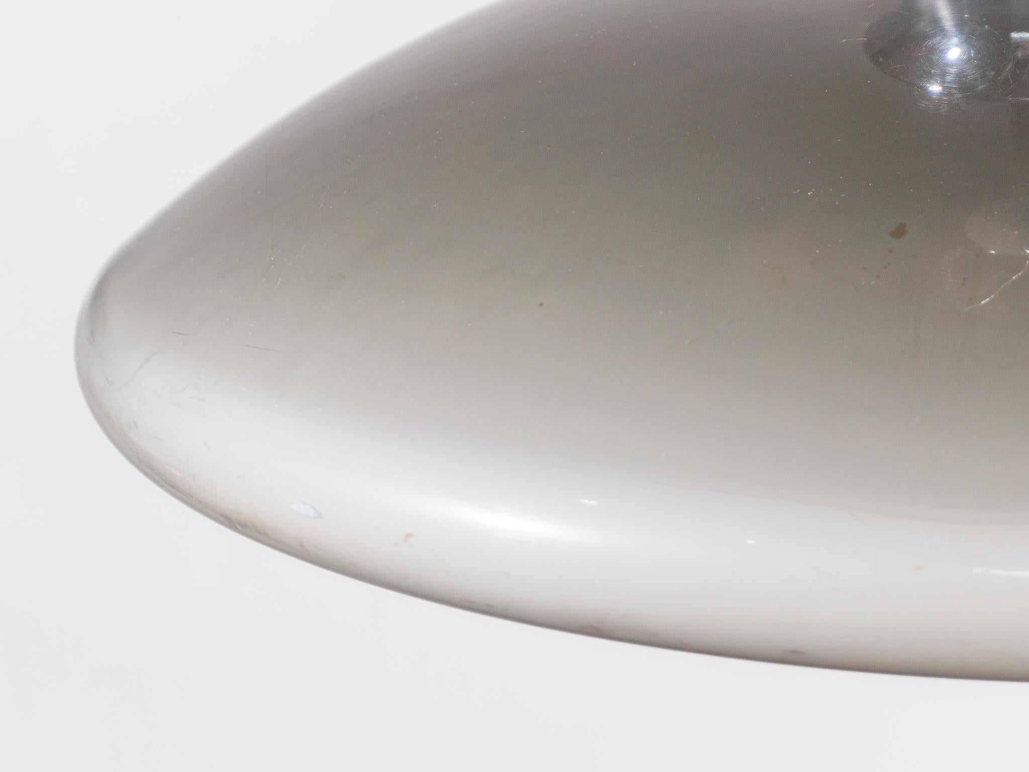 Seltene große UFO Space-Pendelleuchte in Grau und Weiß entworfen von Sciolari, 1970er Jahre im Angebot 2