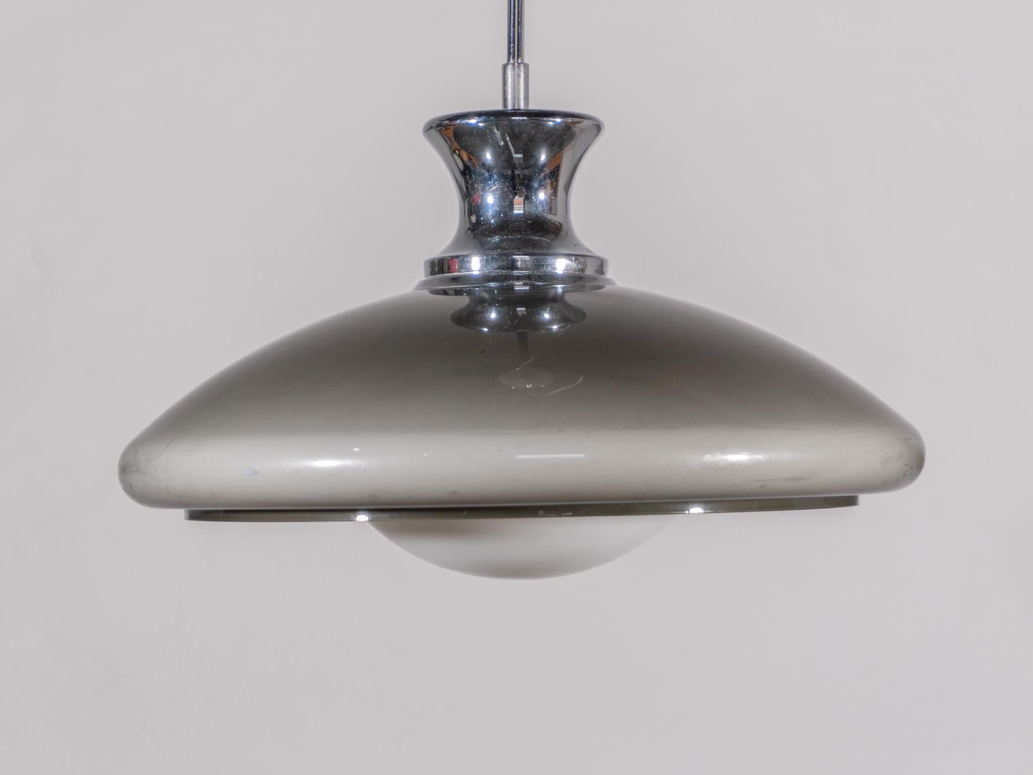 Seltene große UFO Space-Pendelleuchte in Grau und Weiß entworfen von Sciolari, 1970er Jahre im Angebot 4