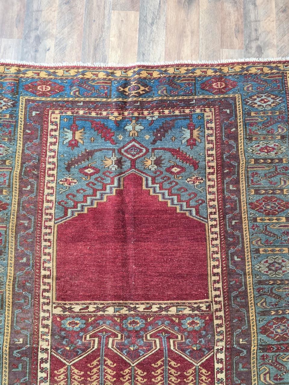 Raro tappeto Mihrab turco antico della fine del XIX secolo, circa anni 1870-1880 in vendita 2