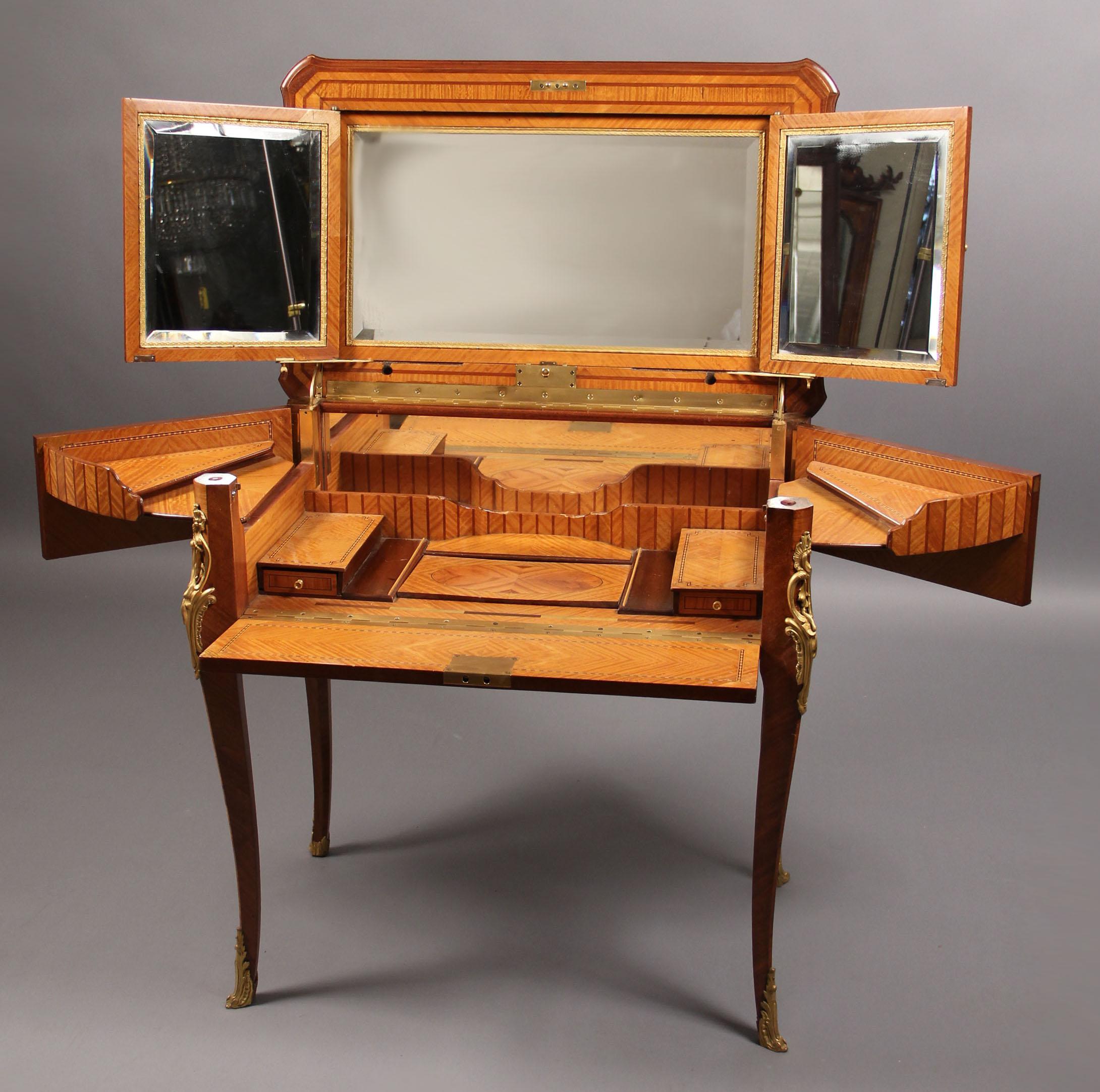 Rare table à pansements de la fin du 19ème siècle montée sur bronze doré Bon état - En vente à Long Island City, NY