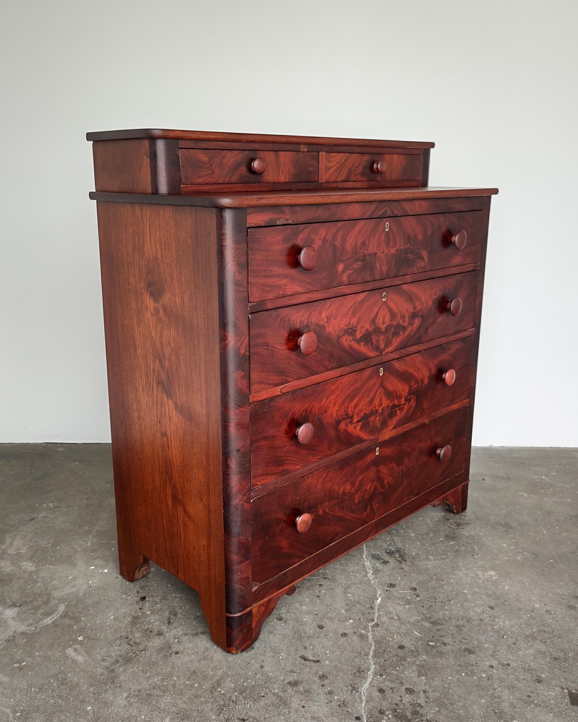 Rare Late 19th Century Flame Walnut Highboy Dresser English Empire Antique In Good Condition For Sale In Hawthorne, CA