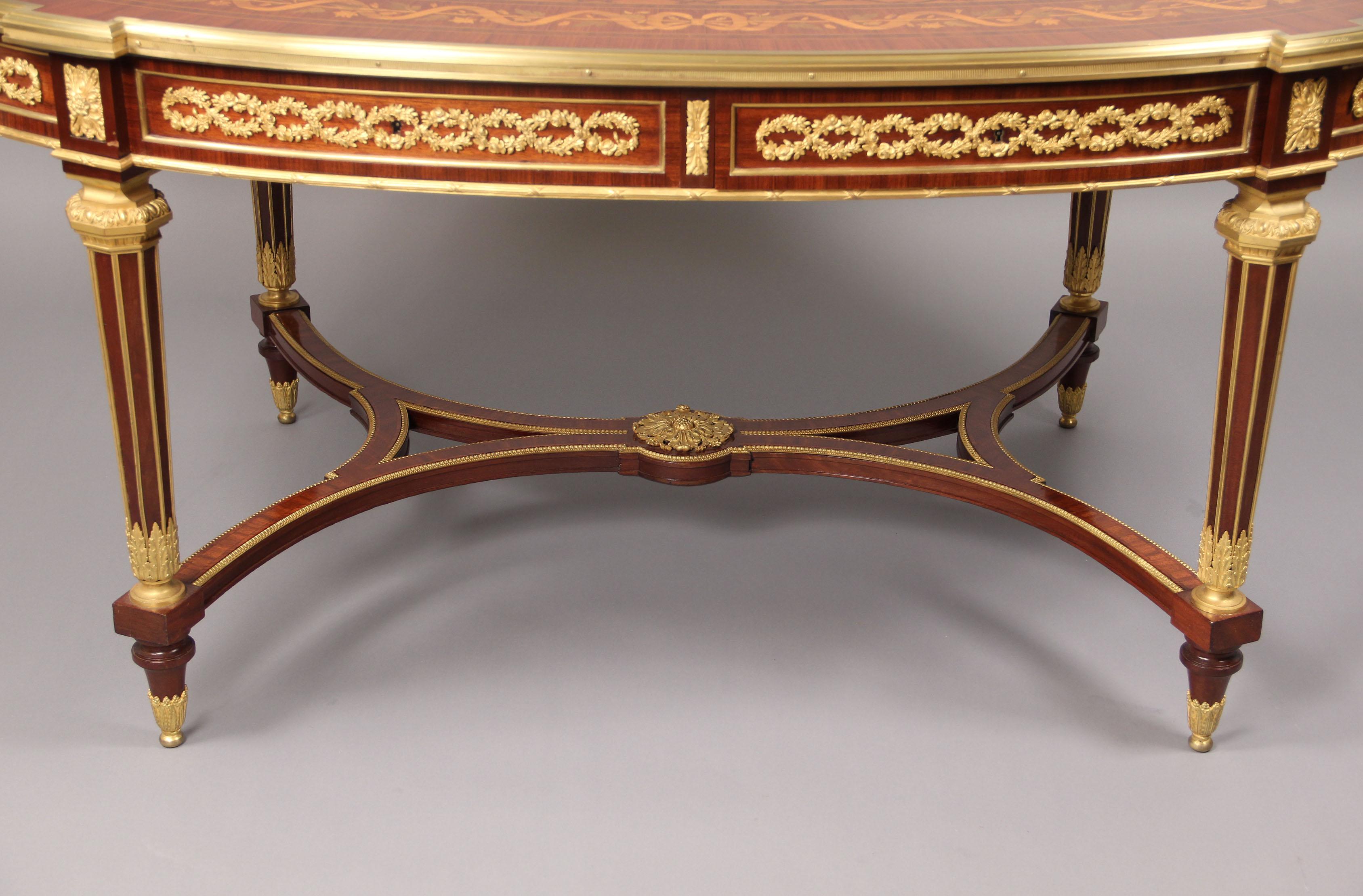 Belle Époque Rare table centrale en marqueterie incrustée de la fin du XIXe siècle par François Linke en vente