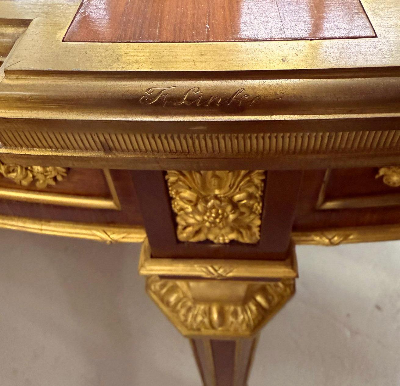 Bronze Rare table de centre en marqueterie de la fin du 19e siècle par François Linke en vente