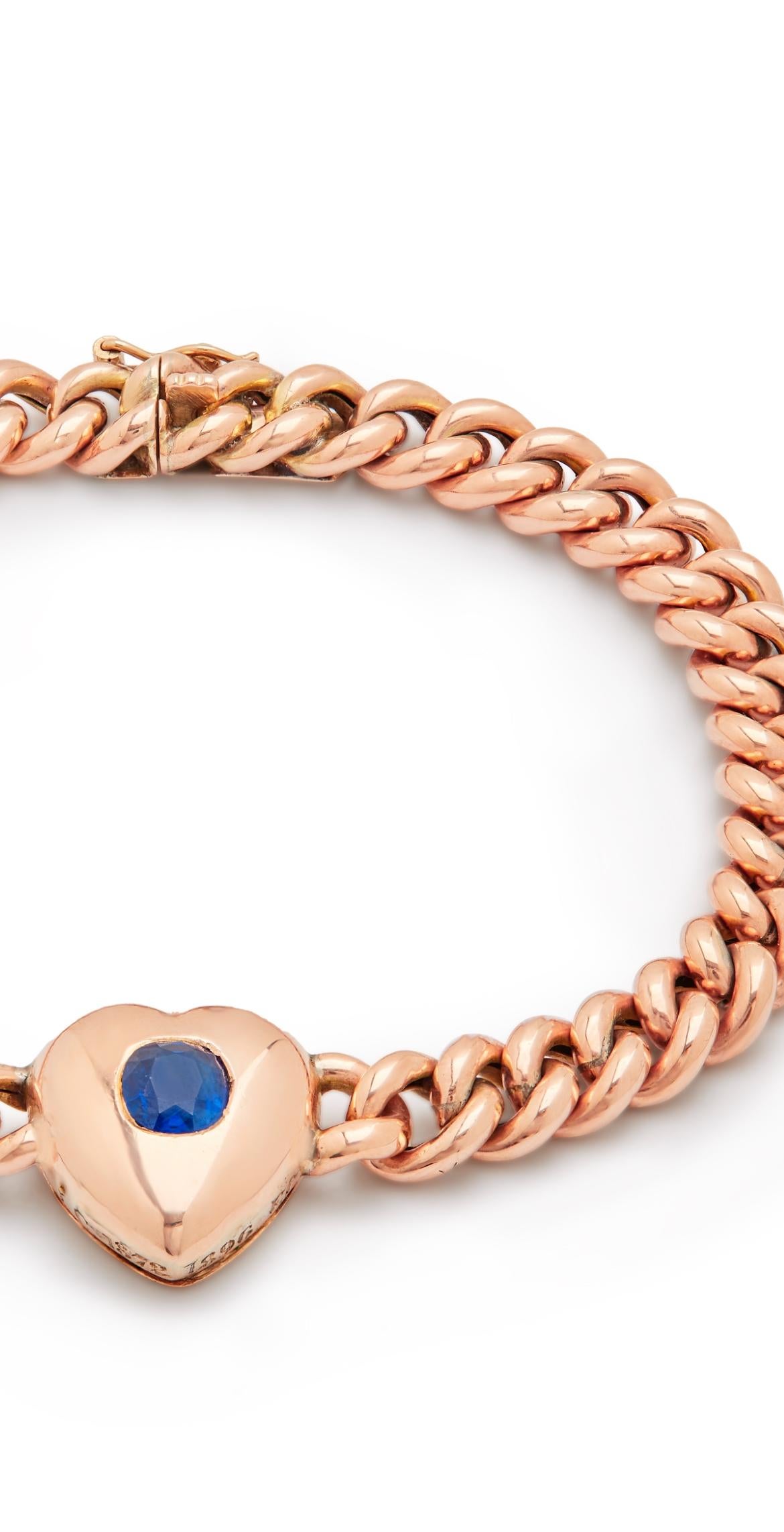 Raro brazalete de oro engastado con zafiros de finales del siglo XIX. Corte cojín en venta