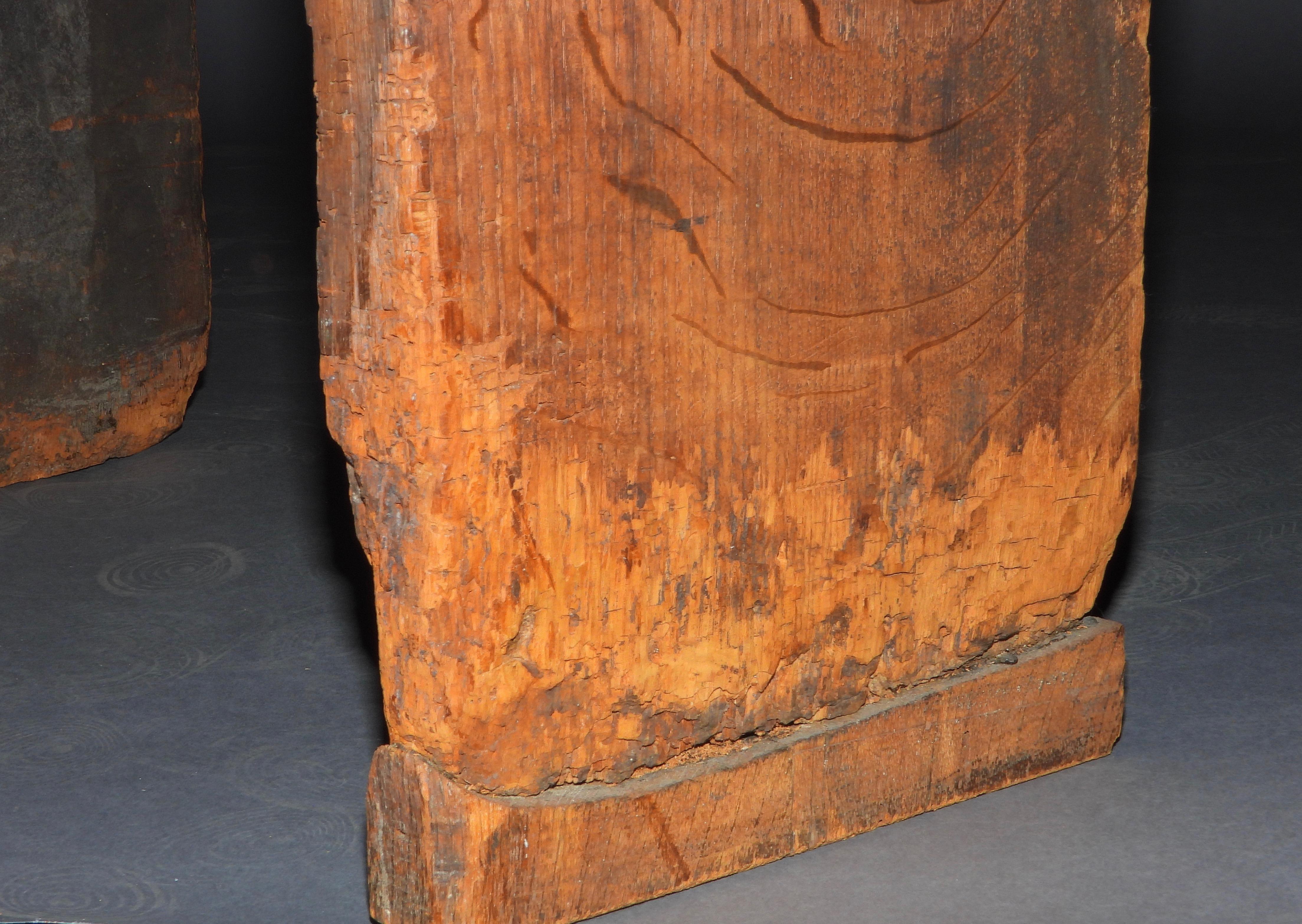 Rare coffre en fer forgé en chêne allemand de la fin du Moyen-Âge et du 16e siècle en vente 3