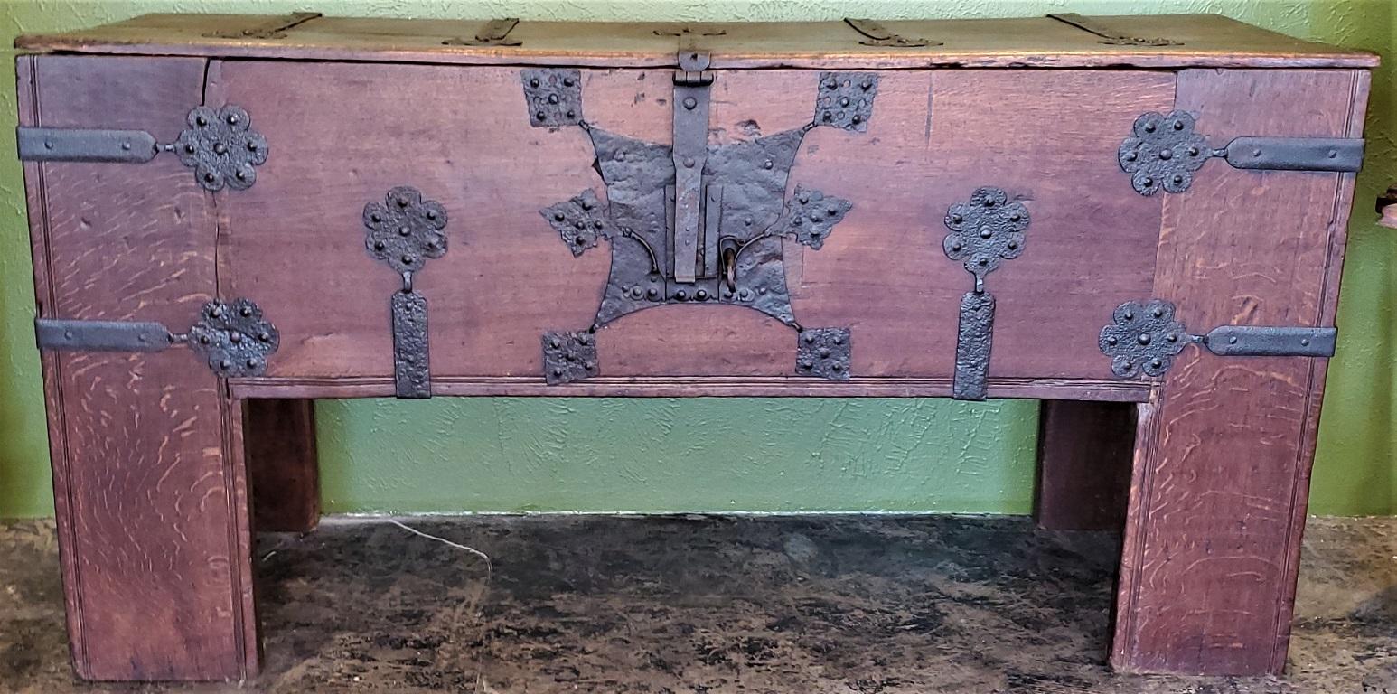 Rare Late Medieval 16th Century German Wrought Iron Oak Chest or Stollentruhe For Sale 7