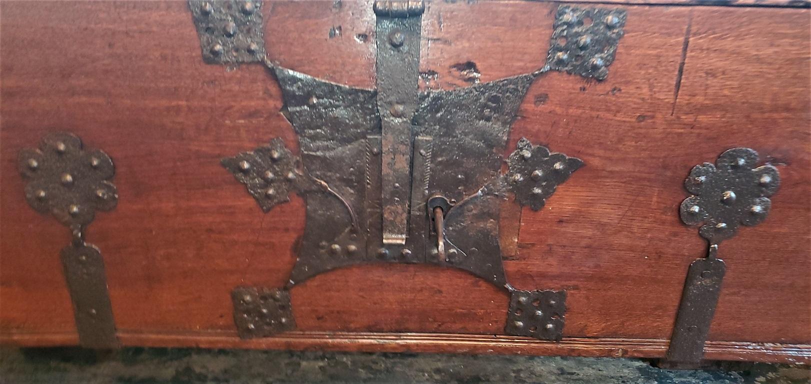 Rare Late Medieval 16th Century German Wrought Iron Oak Chest or Stollentruhe For Sale 8