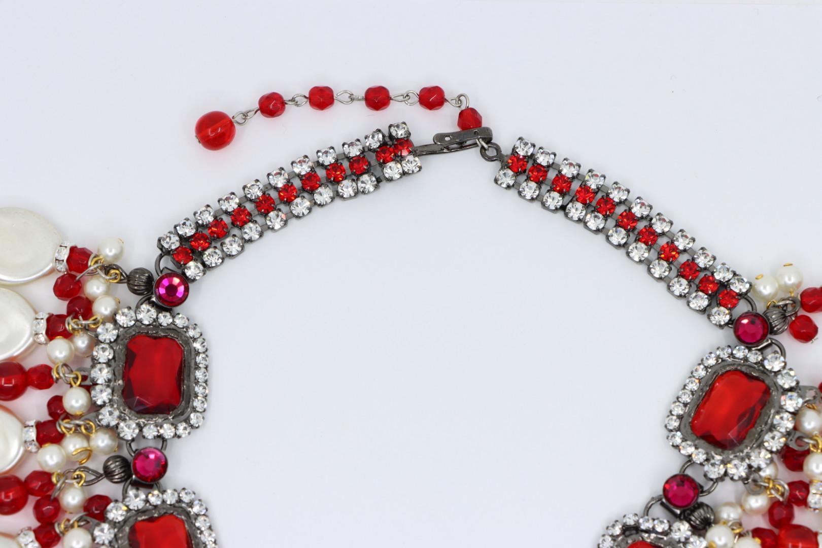 Rare Lawrence Vrba Red Rhinestone Faux Baroque Pearl Necklace & Earrings Parure en vente 2