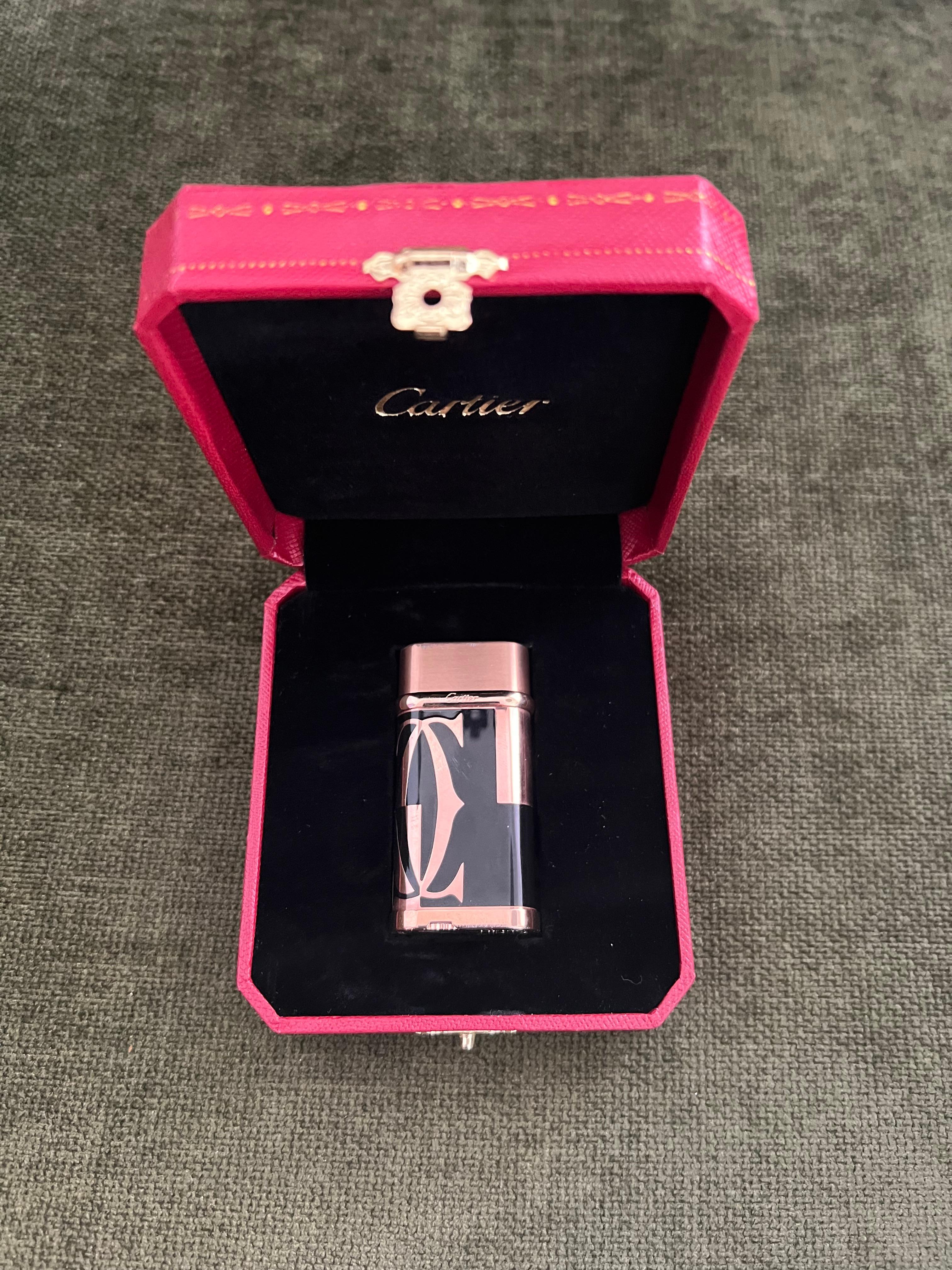 Seltene Le Must the Cartier Paris Logotype 18k Roségold & Schwarzlack Feuerzeug im Angebot 10