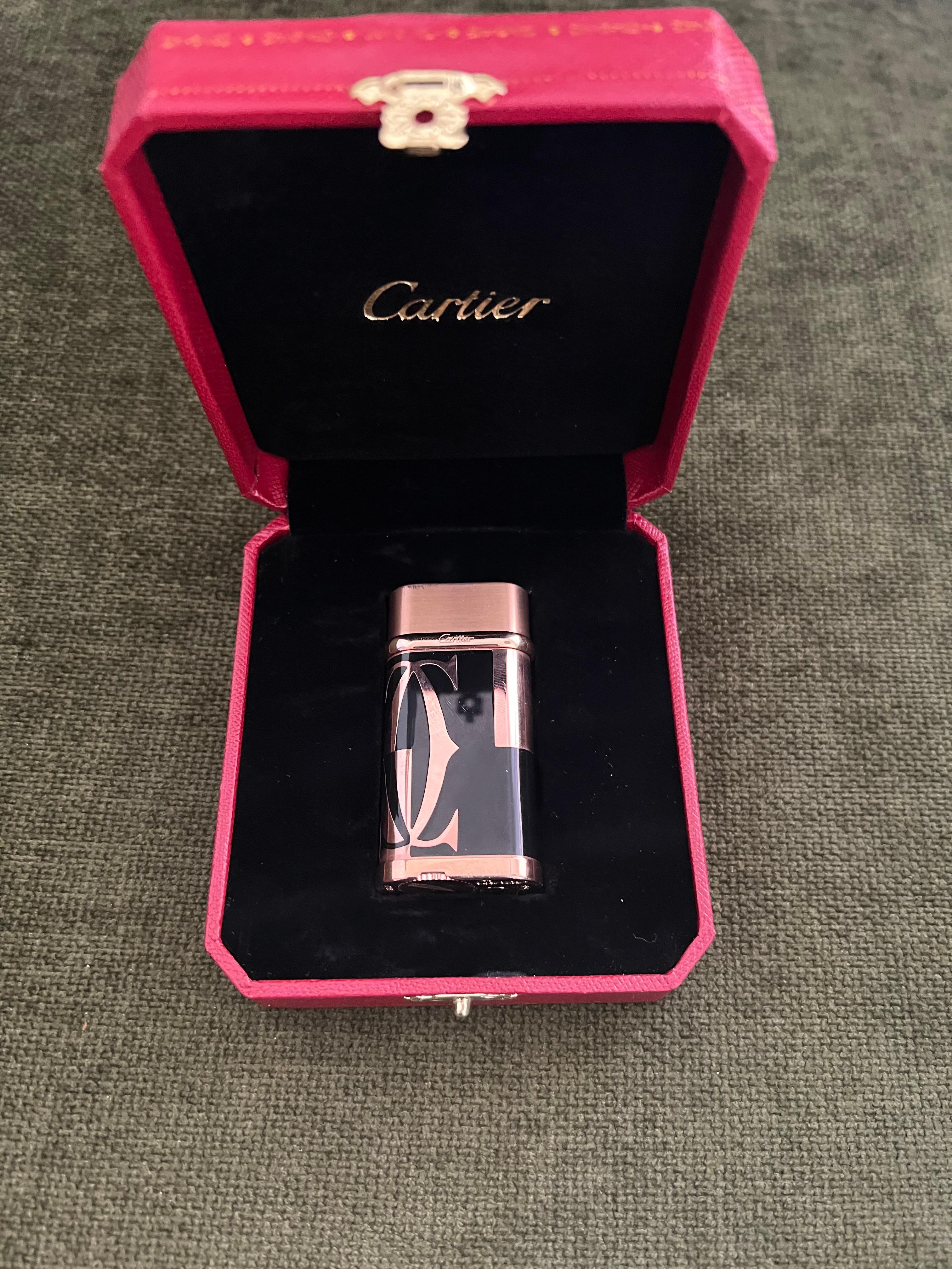 Seltene Le Must the Cartier Paris Logotype 18k Roségold & Schwarzlack Feuerzeug im Angebot 3