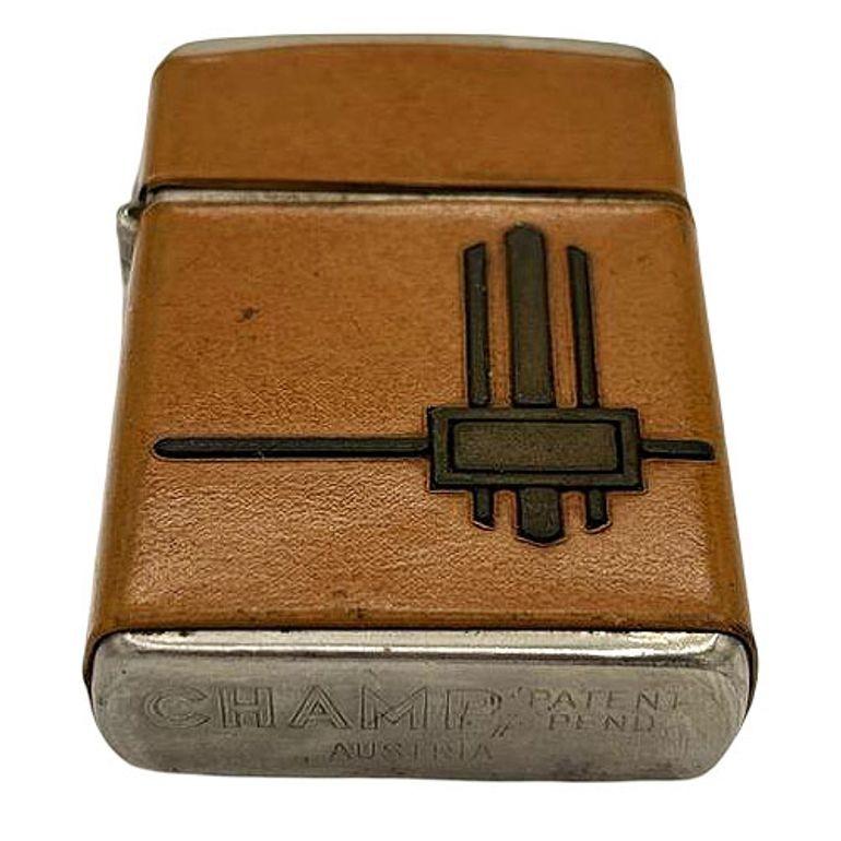 Raro encendedor de bolsillo Art Decó a prueba de viento encuadernado en cuero de Champ Austria en venta 1