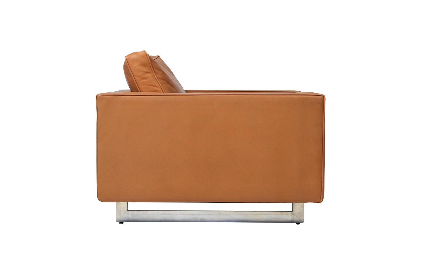 Mid-Century Modern Rare Leather Chair by Jens Risom
