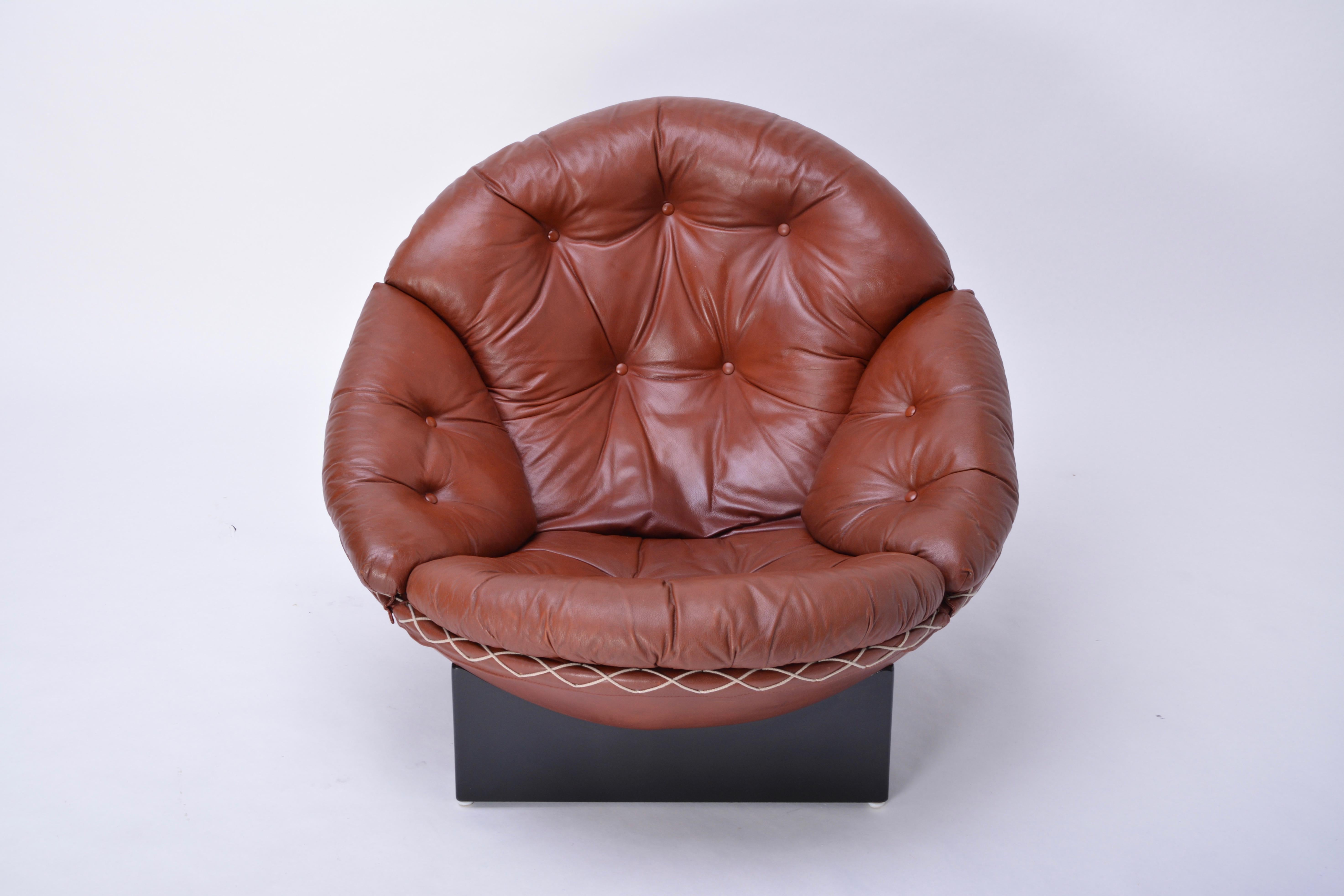 Mid-Century Modern Leather lounge Chair by Illum Wikkelsø for Ryesberg Møbler 4